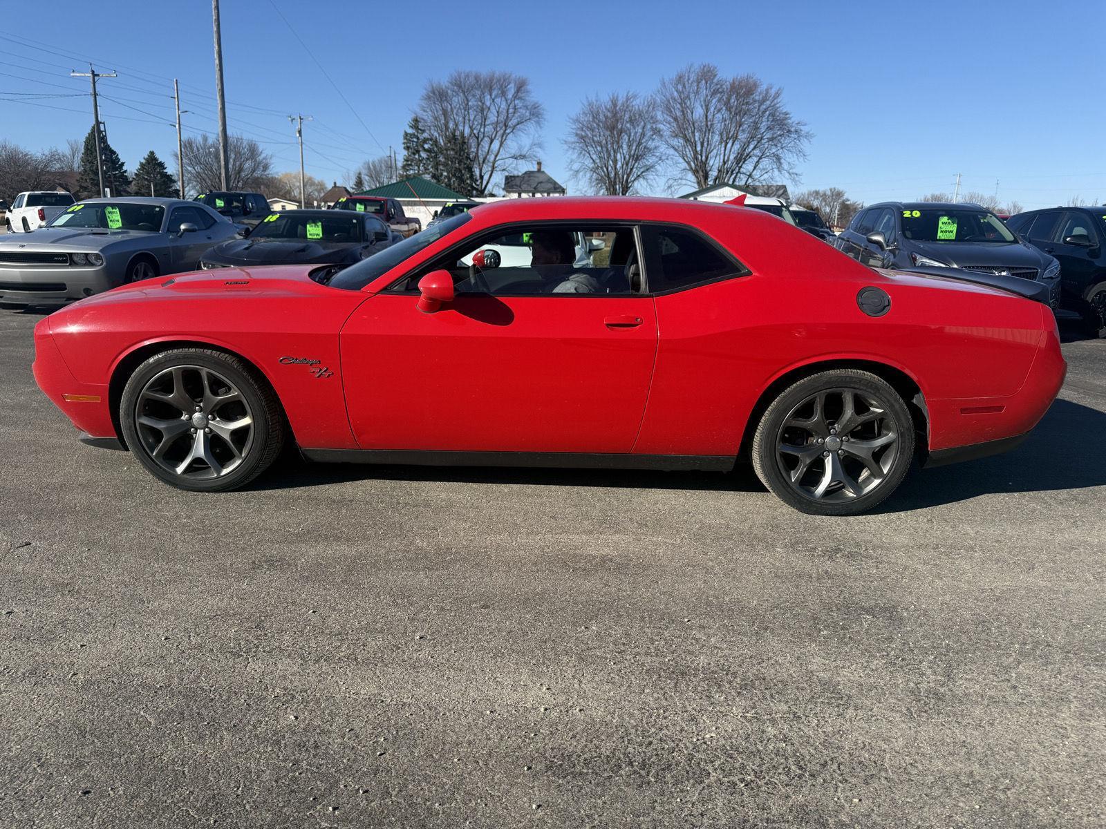 2015 Dodge Challenger R/T Plus RWD