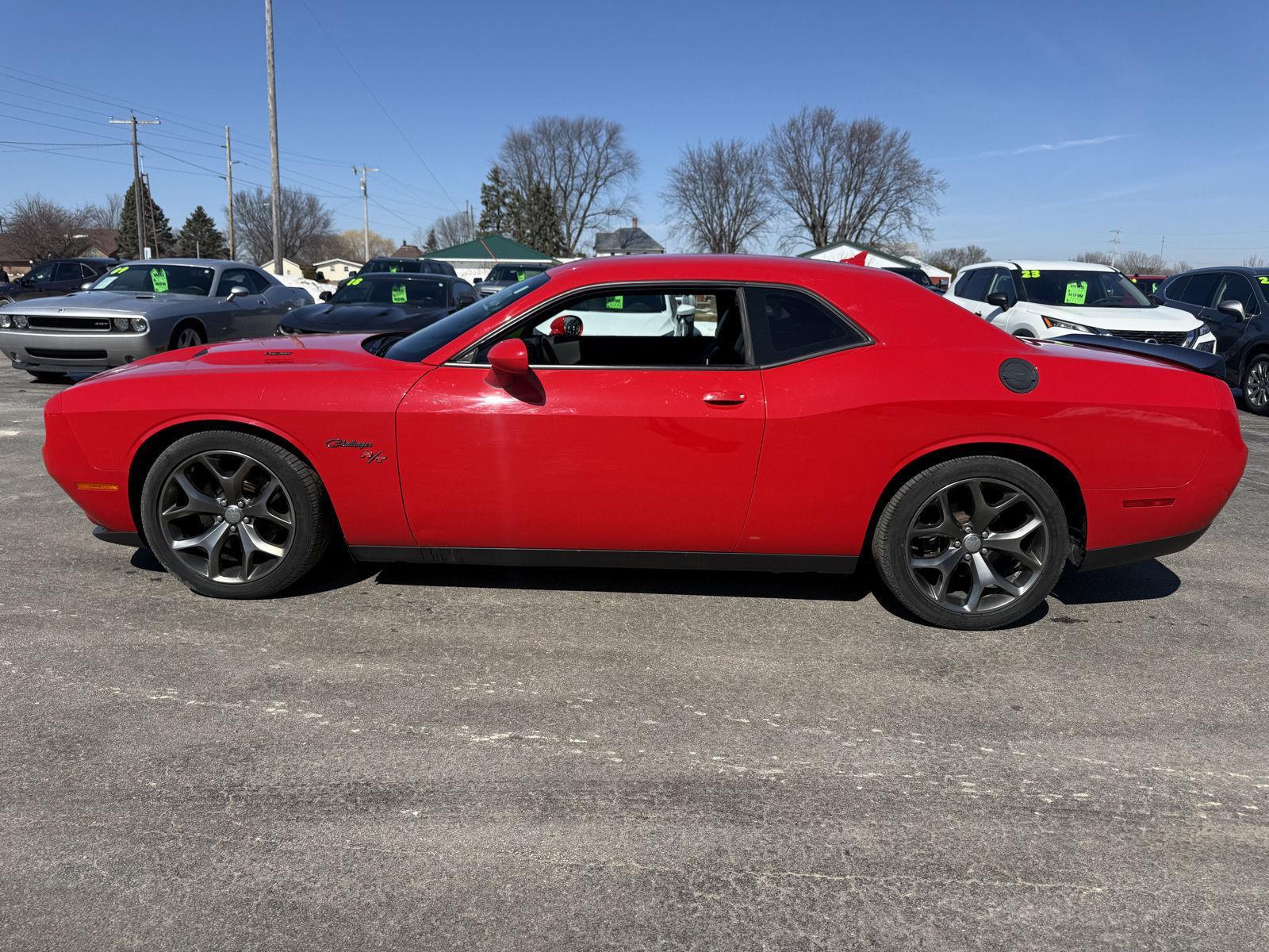 2015 Dodge Challenger R/T Plus RWD