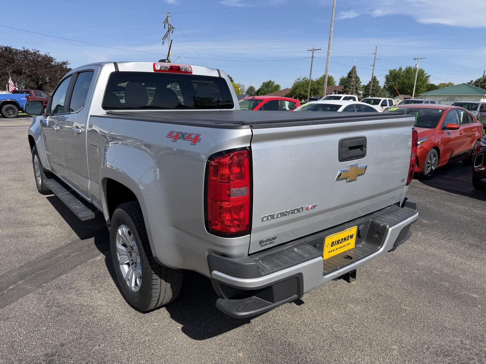 View vehicle photo 3