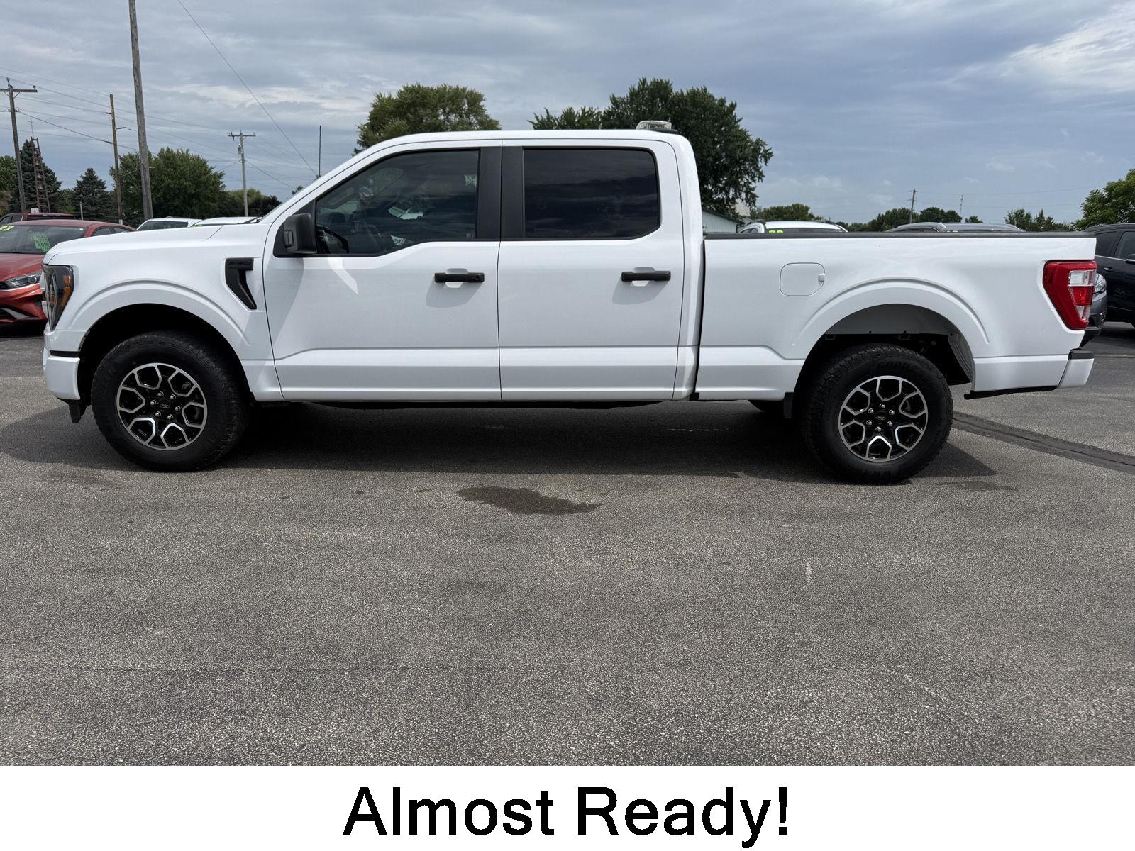 Oxford White 2023 Ford F-150 Pickup Truck Four-Wheel Drive Automatic