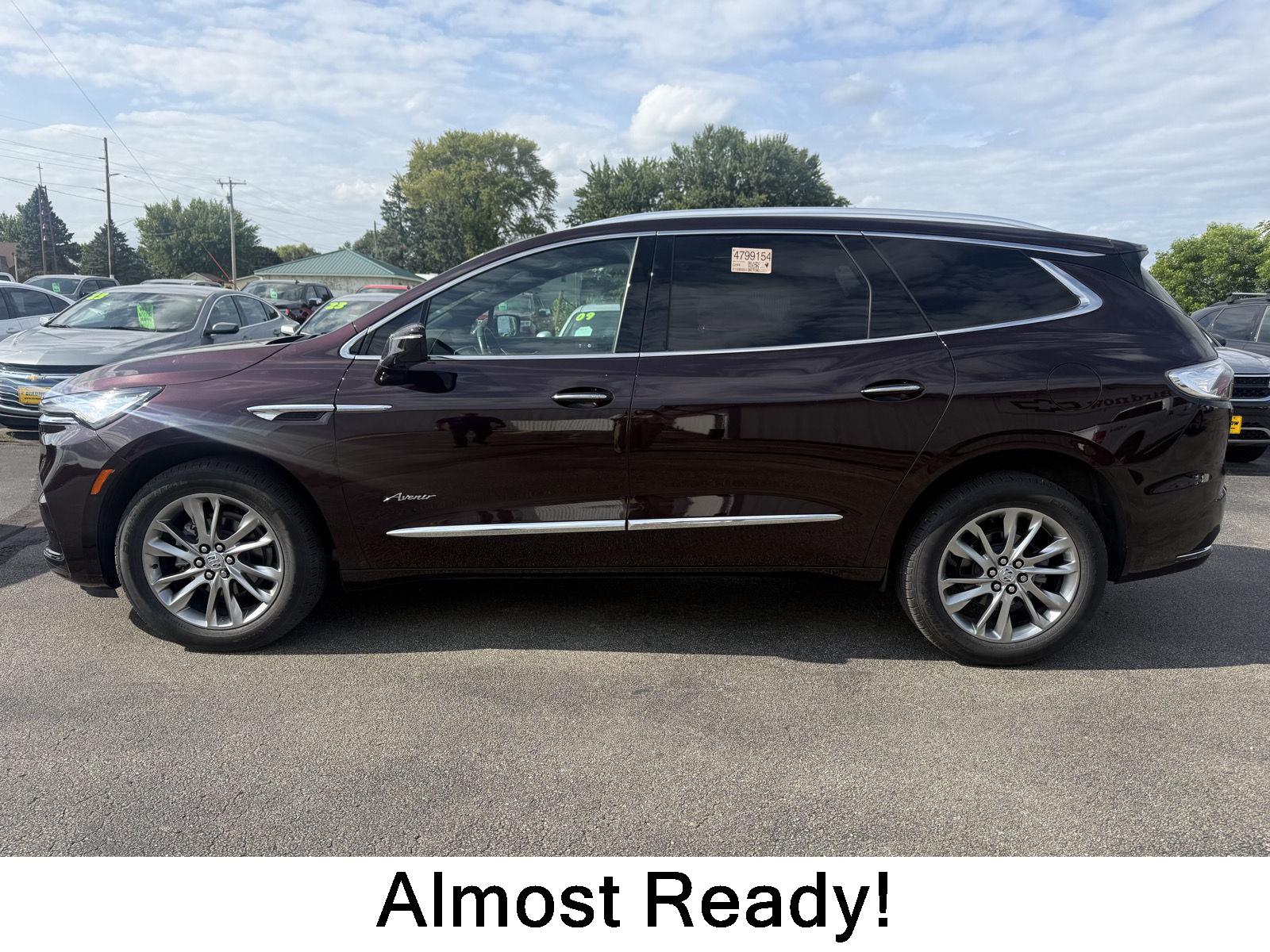  2023 Buick Enclave Avenir AWD   
