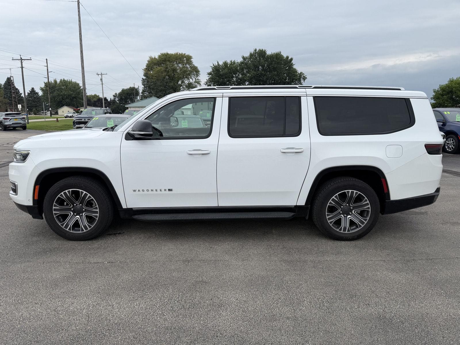 Bright White Clearcoat 2024 Jeep Wagoneer L SUV / Crossover Four-Wheel Drive 8-Speed Automatic