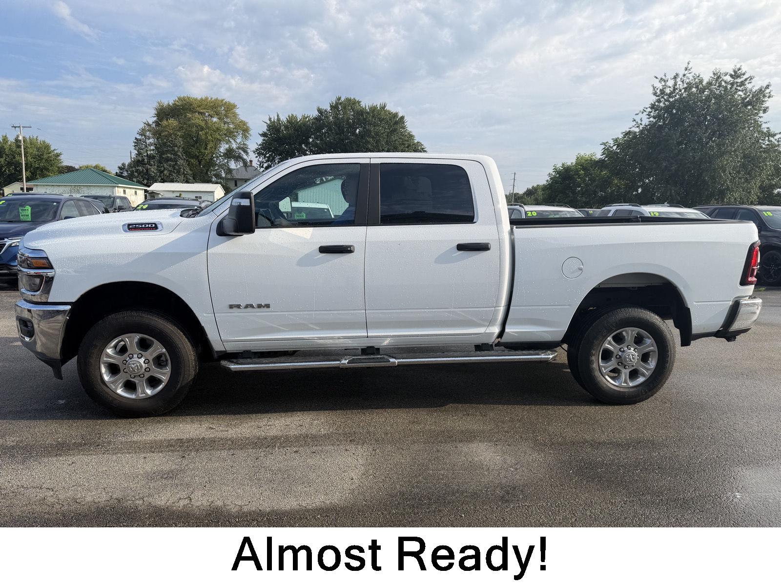 Bright White Clearcoat 2026 RAM 2500 Pickup Truck Four-Wheel Drive 8-Speed Automatic