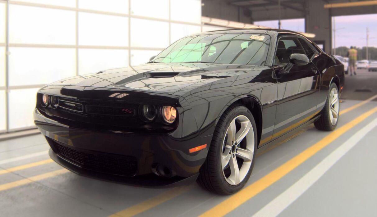 2015 Dodge Challenger R/T RWD