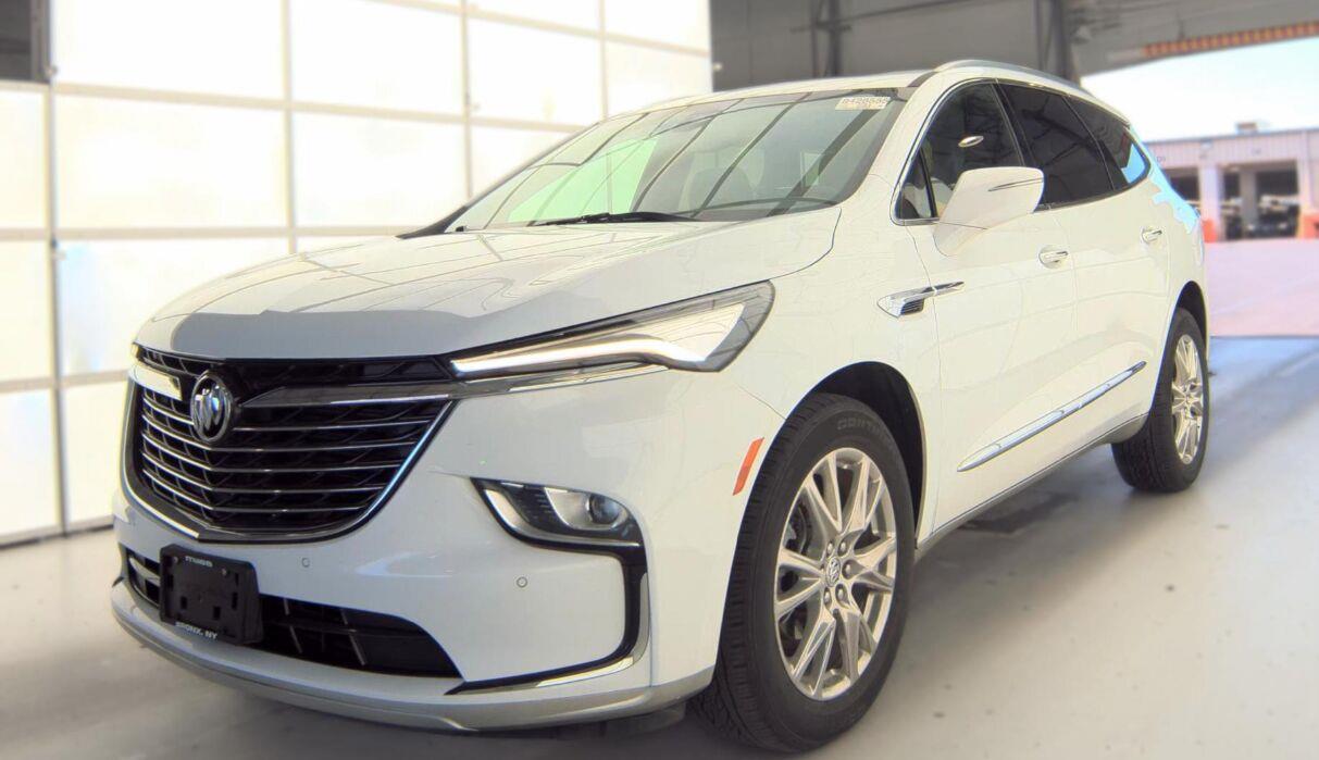 Summit White 2023 Buick Enclave SUV / Crossover Four-Wheel Drive 9-Speed Automatic