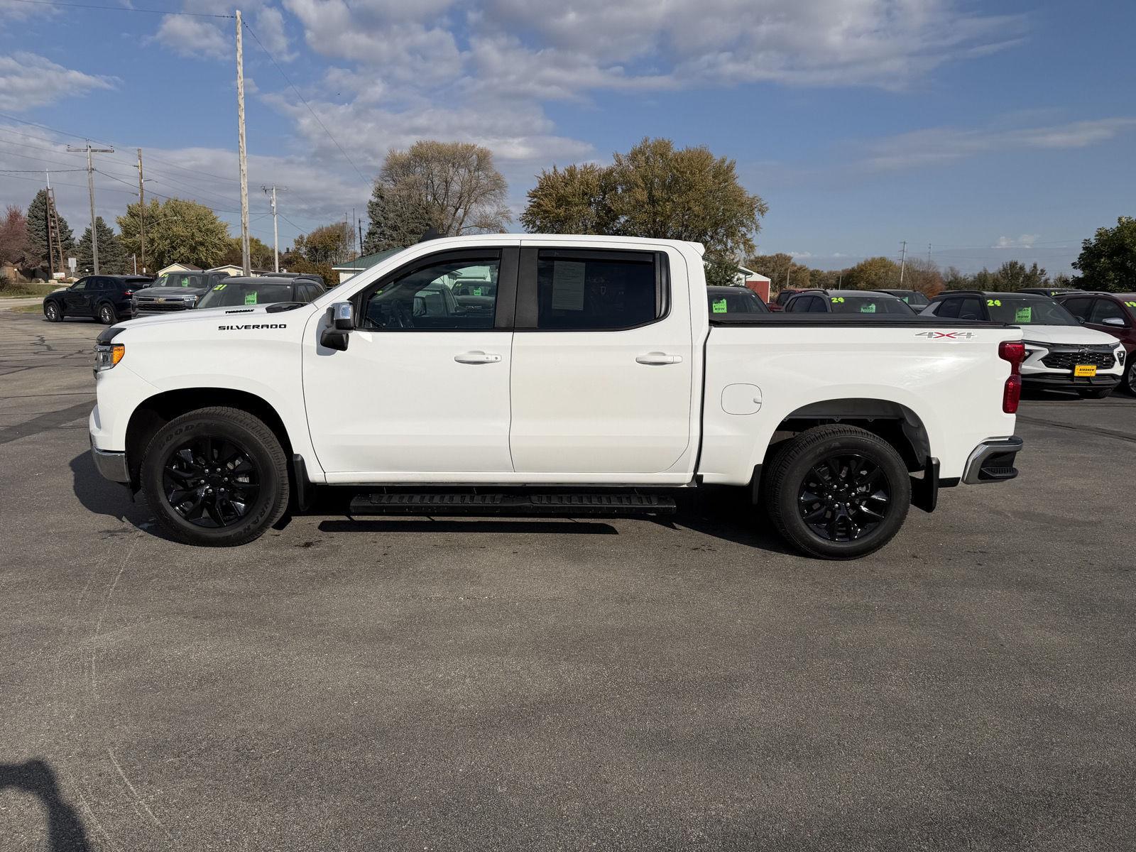 2023 Chevrolet Silverado 1500 LT Crew Cab 4WD