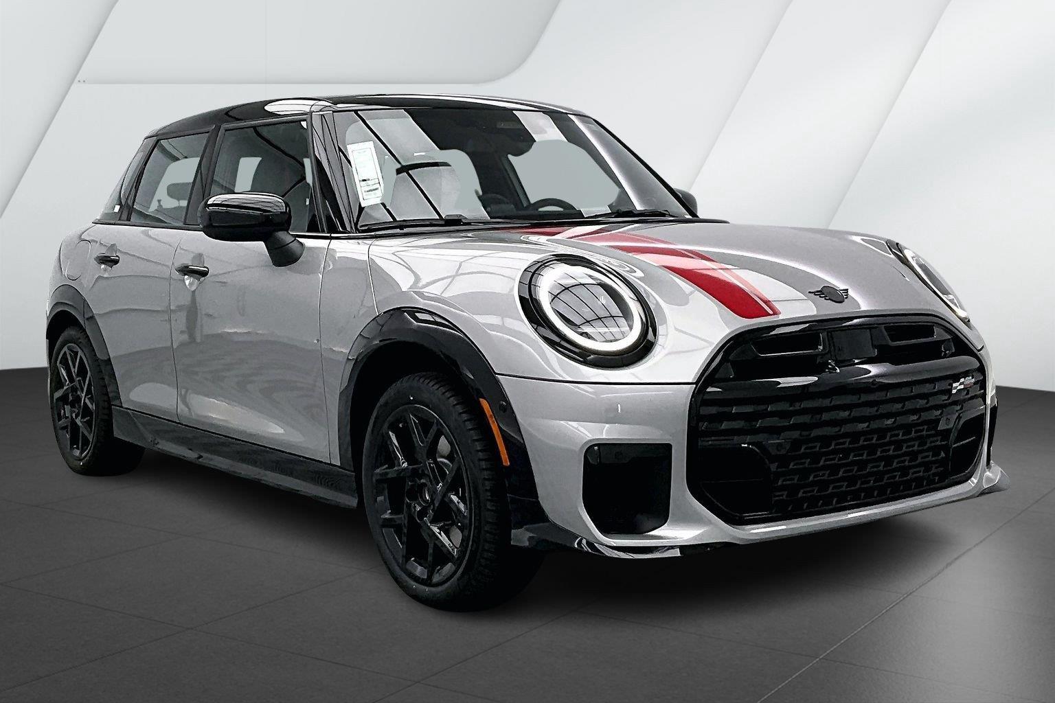 Melting Silver III Metallic 2026 MINI Cooper Hatchback Front-Wheel Drive 7-Speed Dual Clutch