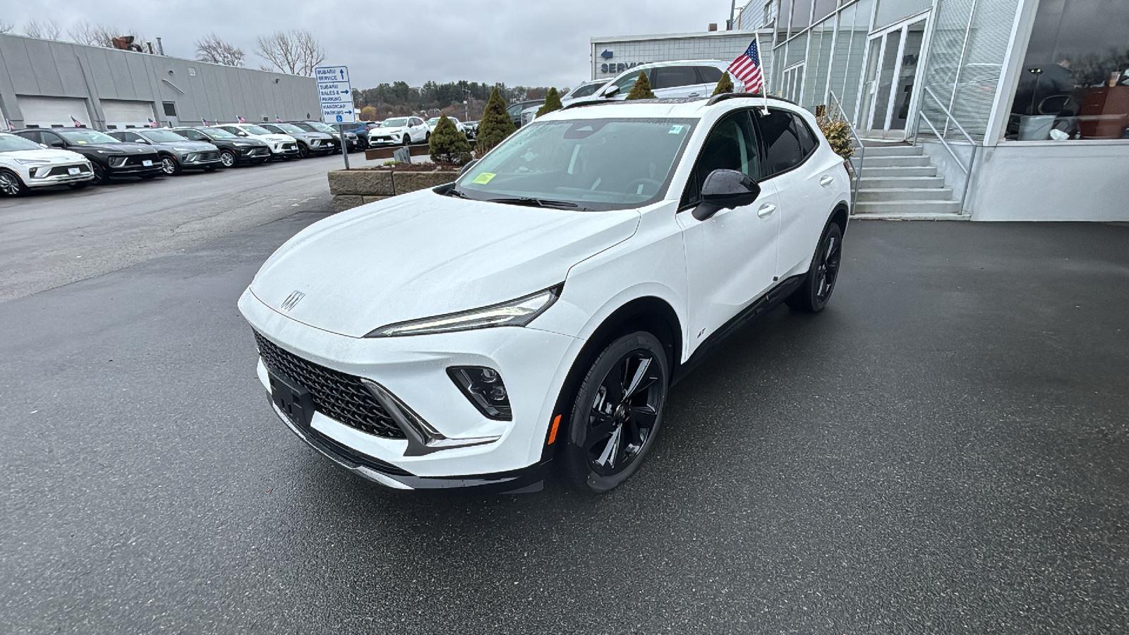 View vehicle photo 3