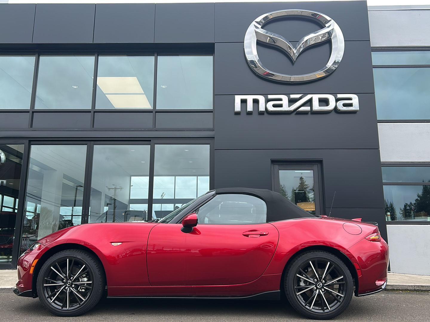 2025 Mazda MX-5 Miata Grand Touring RWD