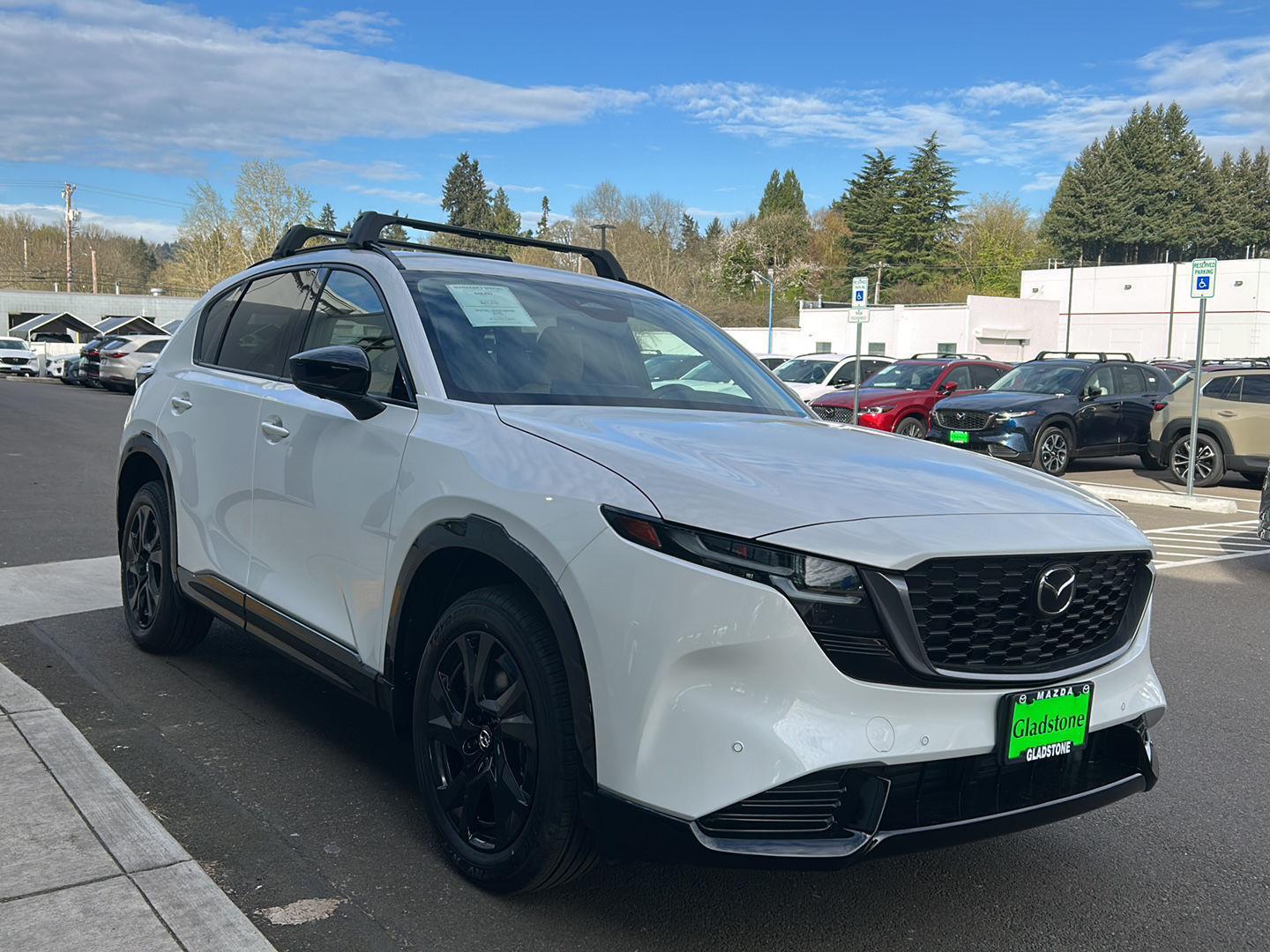 View vehicle photo 4