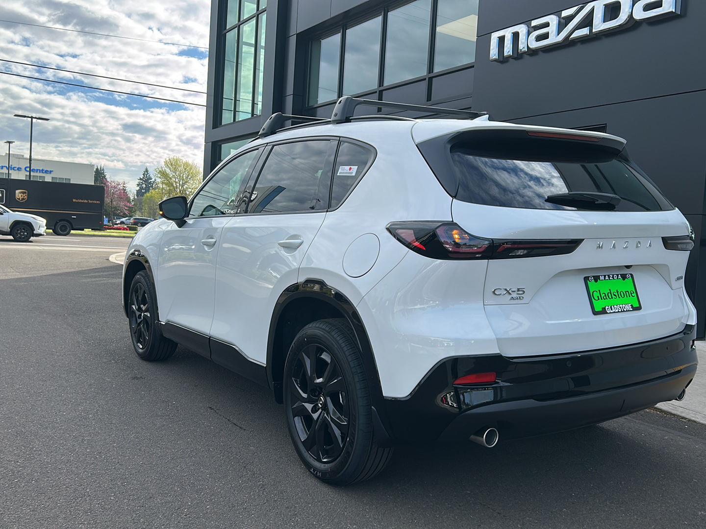 View vehicle photo 7