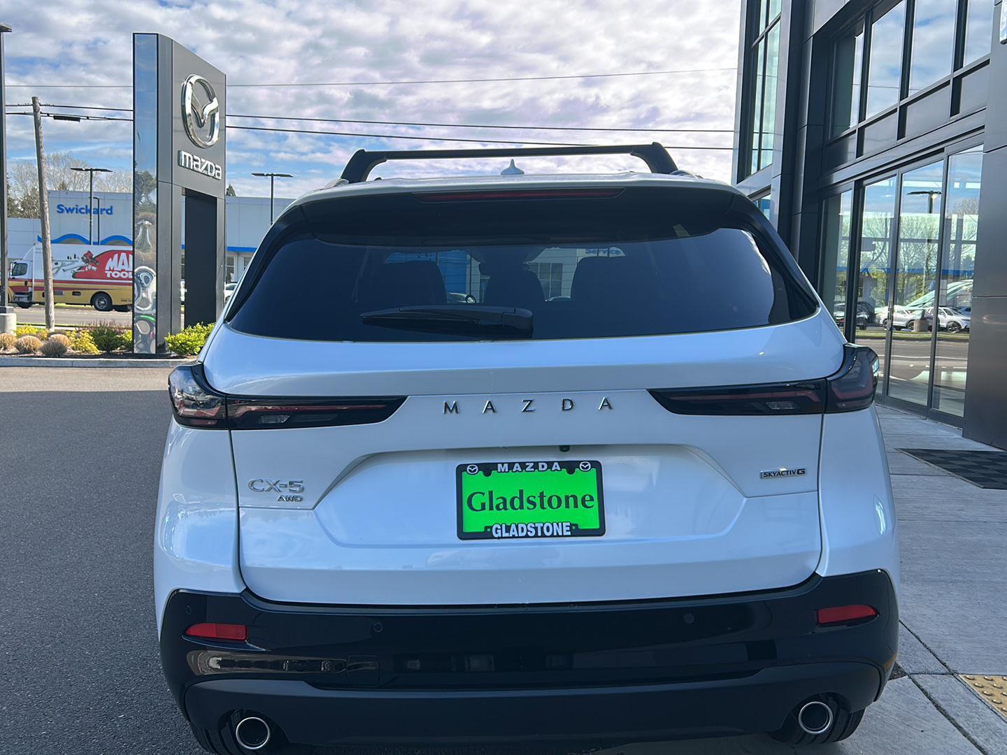 View vehicle photo 6