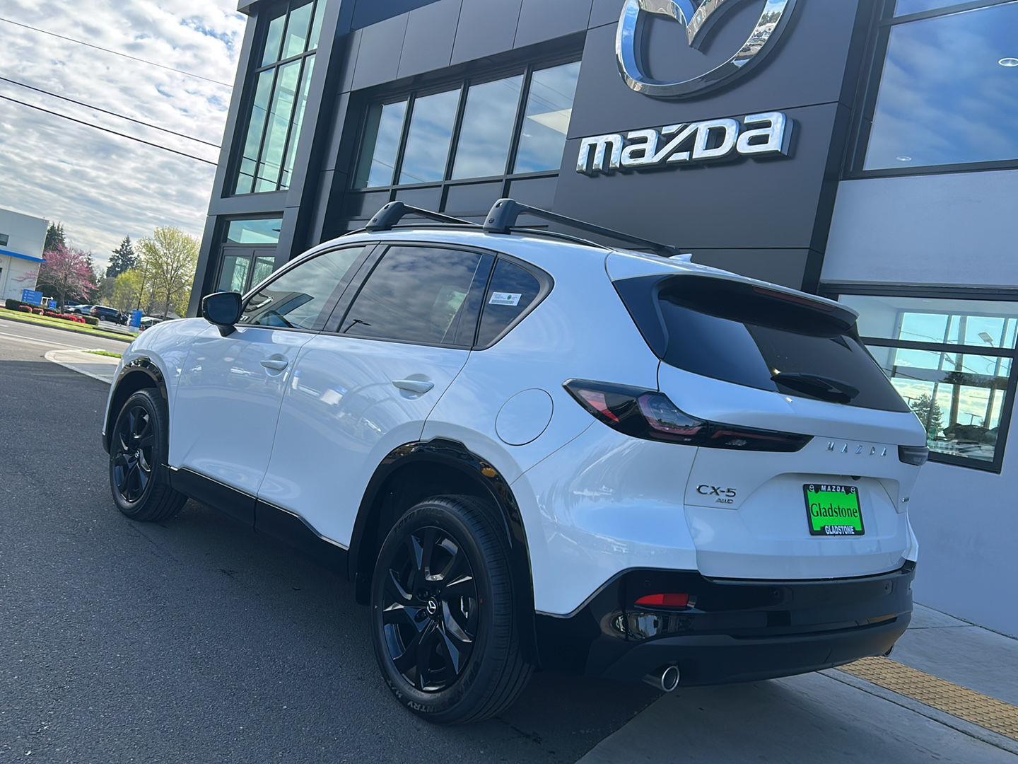 View vehicle photo 7