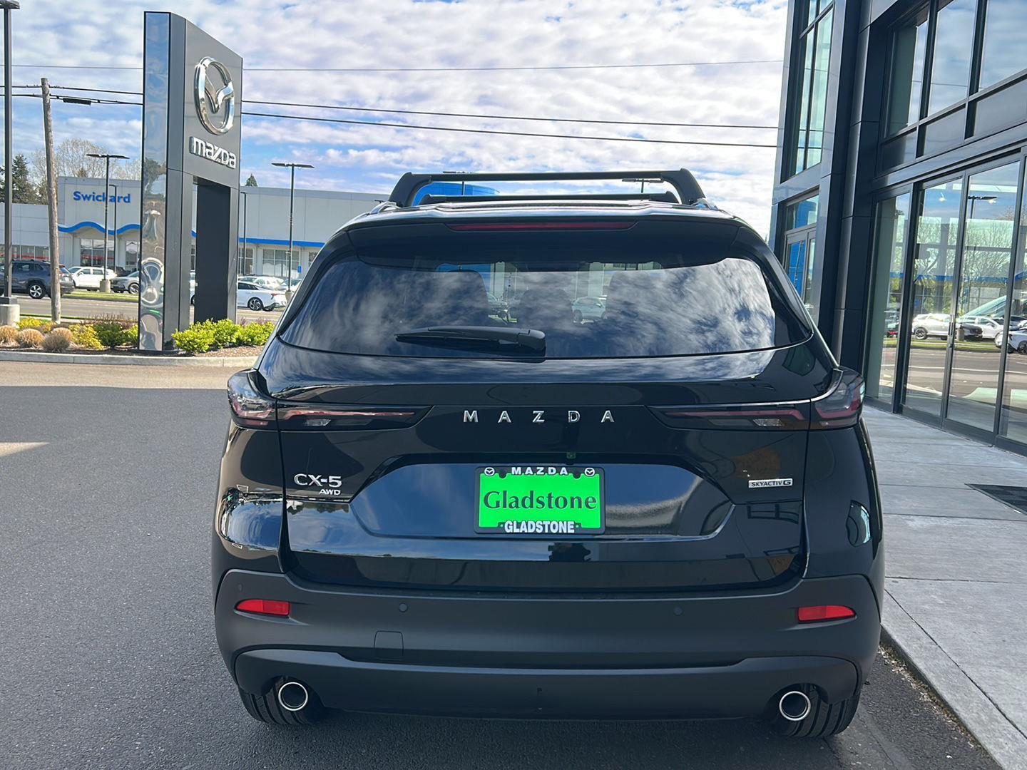 View vehicle photo 6