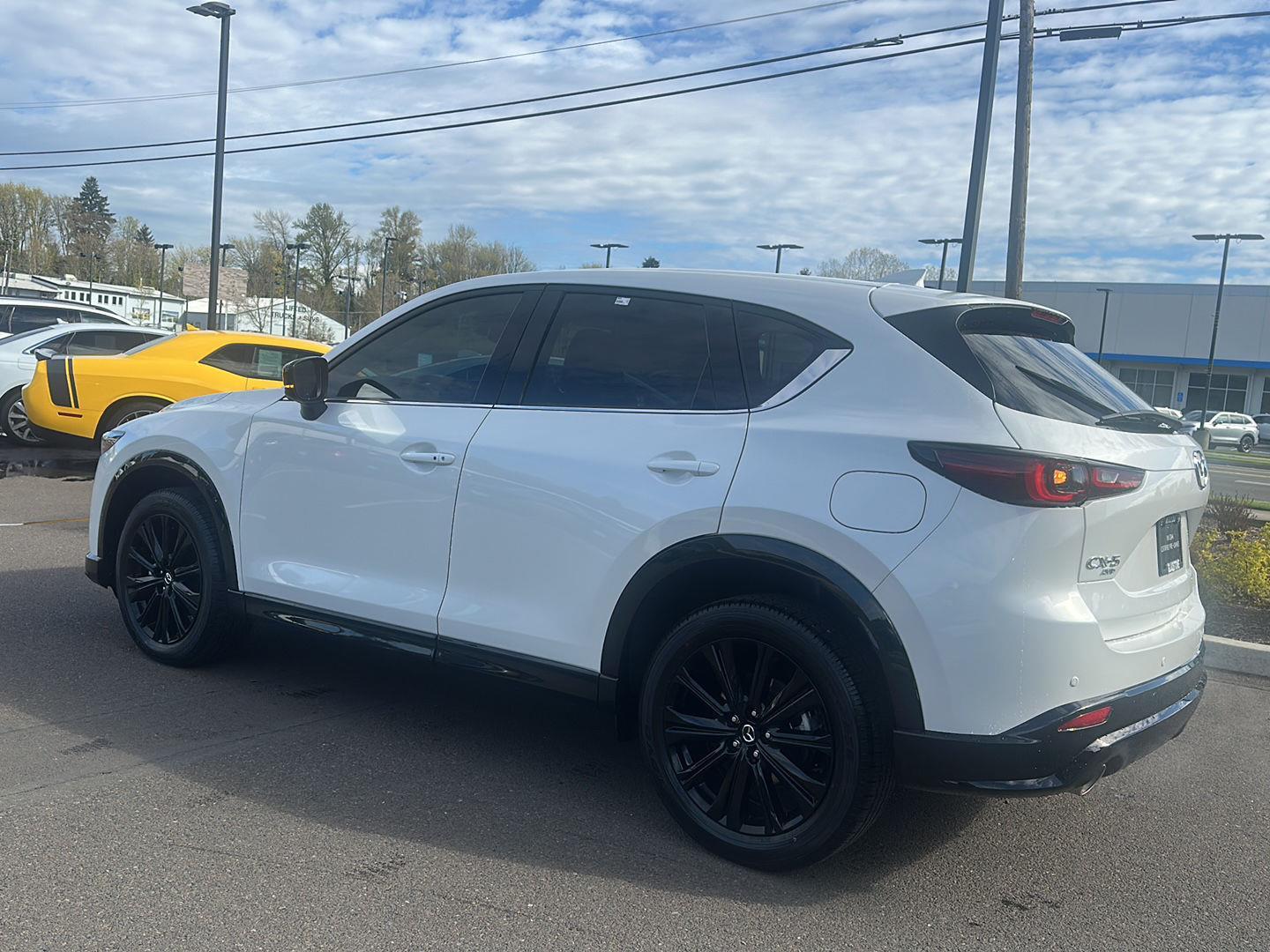 View vehicle photo 3