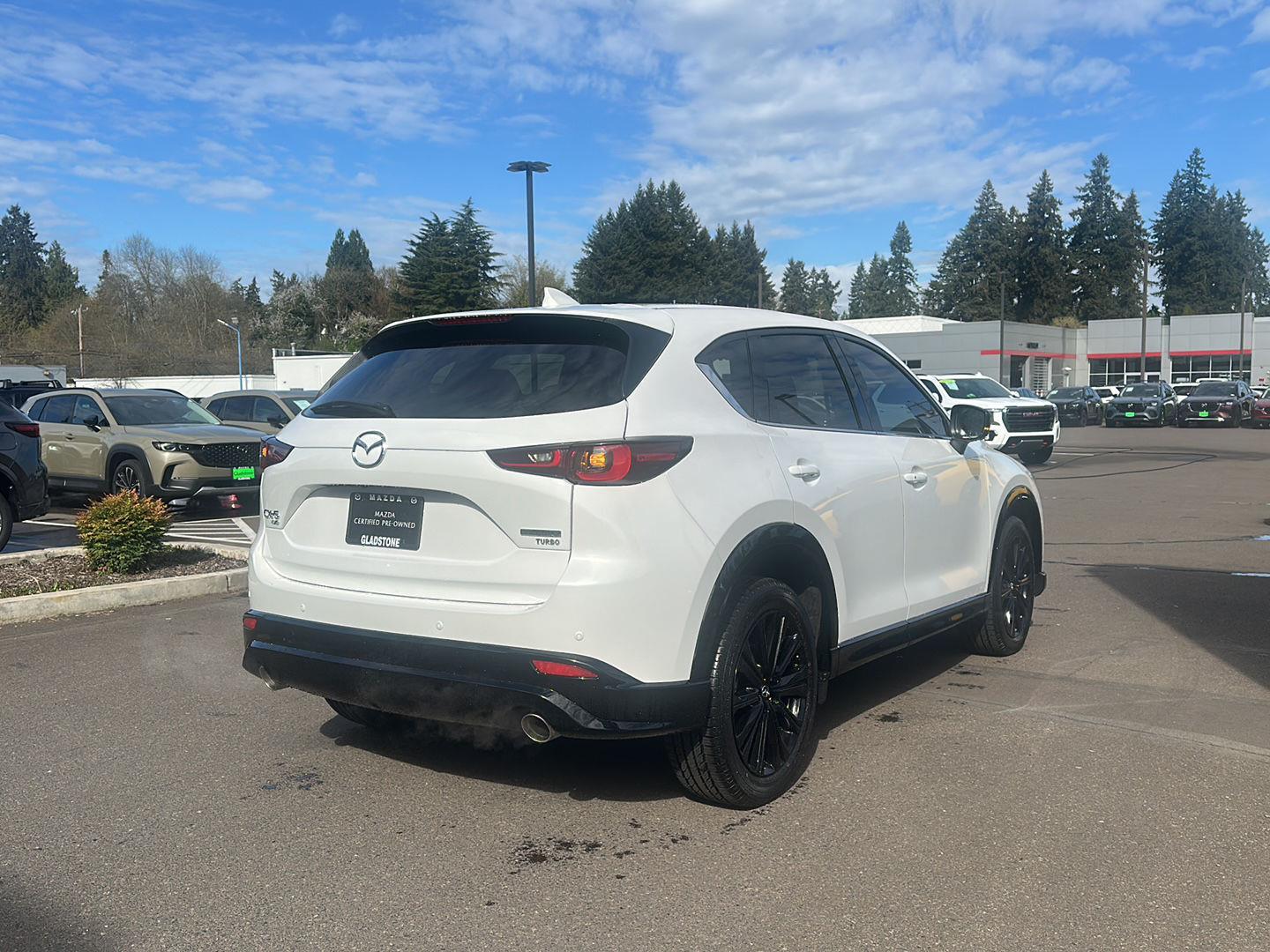 View vehicle photo 5