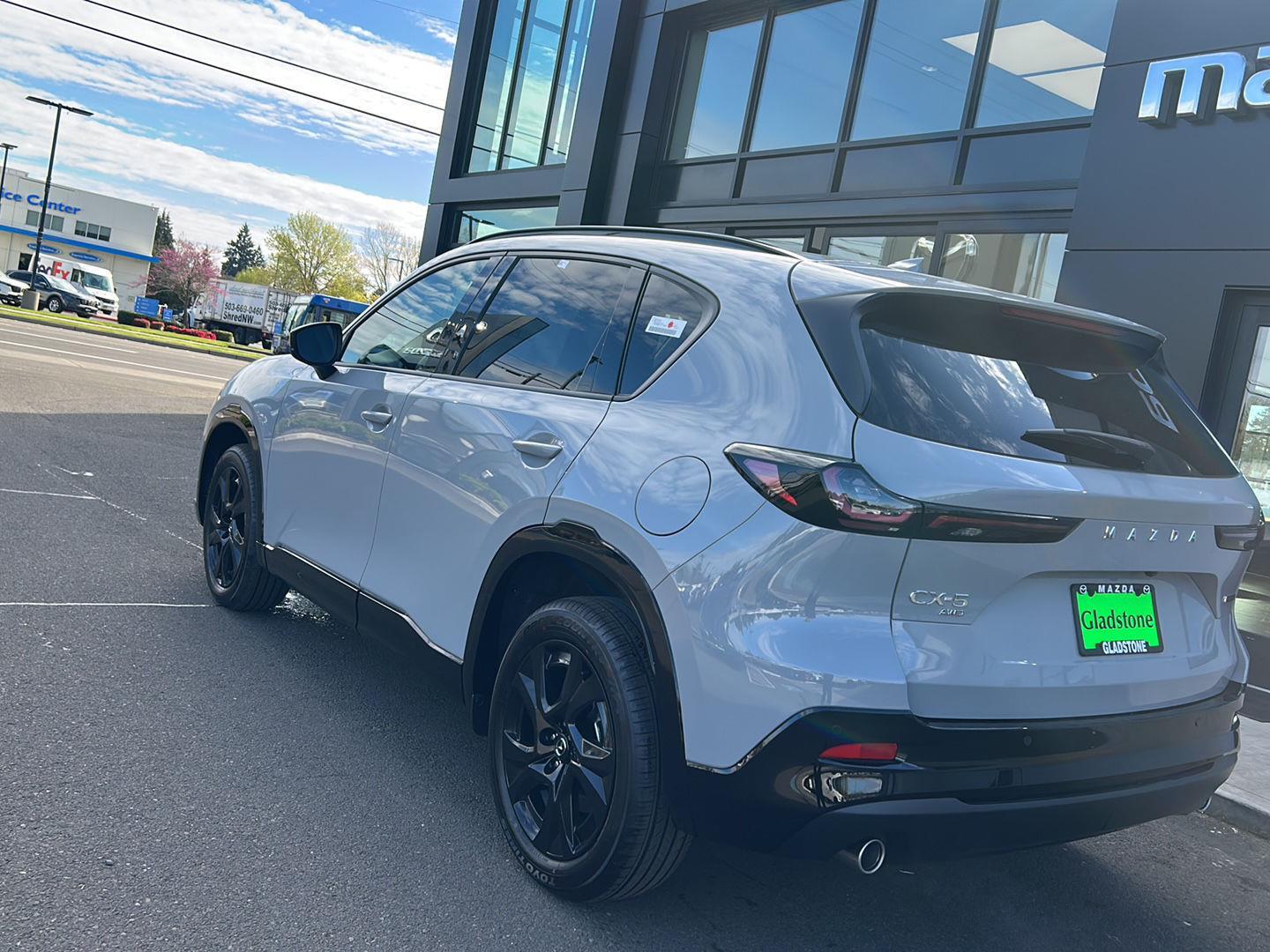 View vehicle photo 7