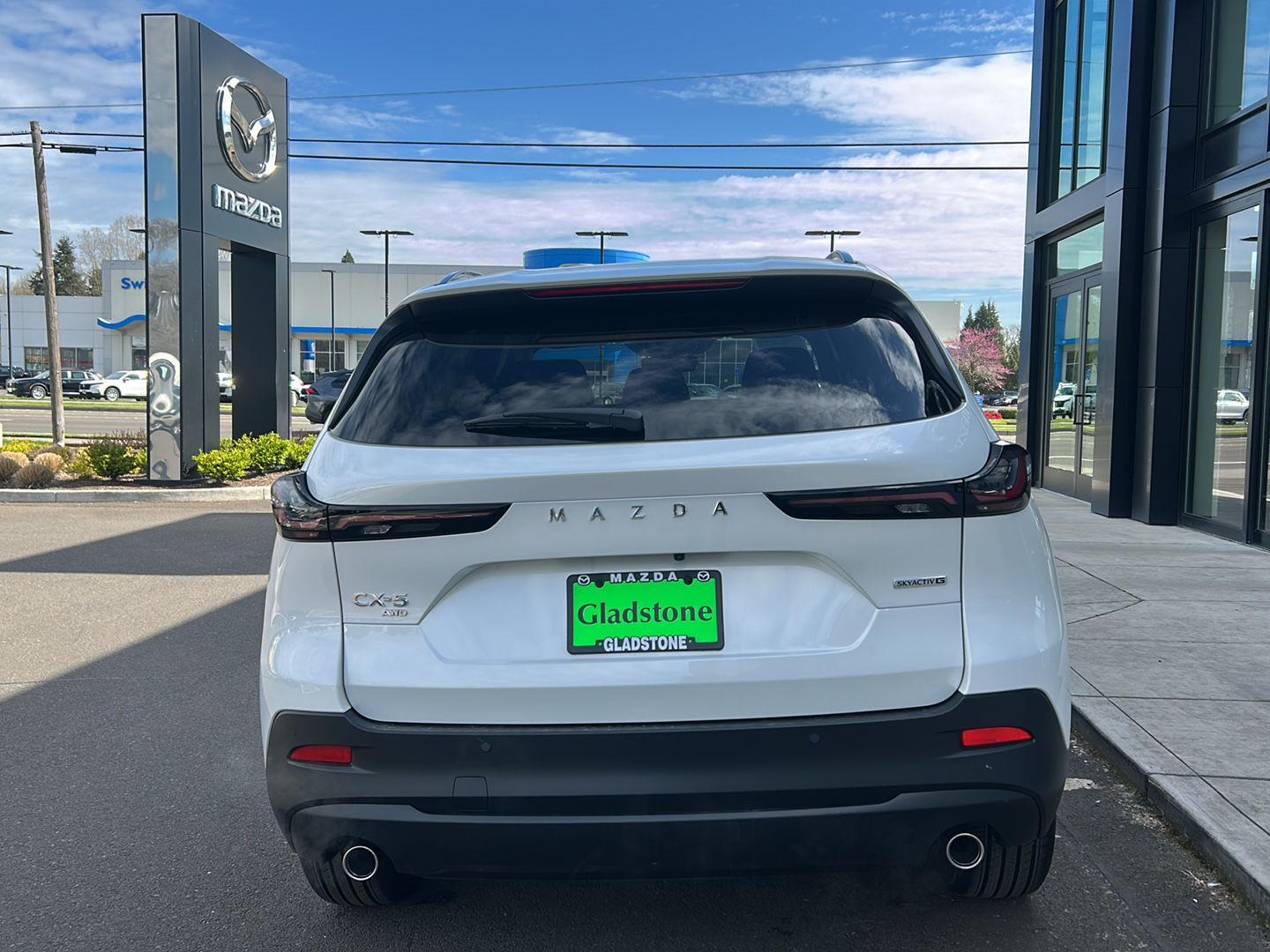 View vehicle photo 6