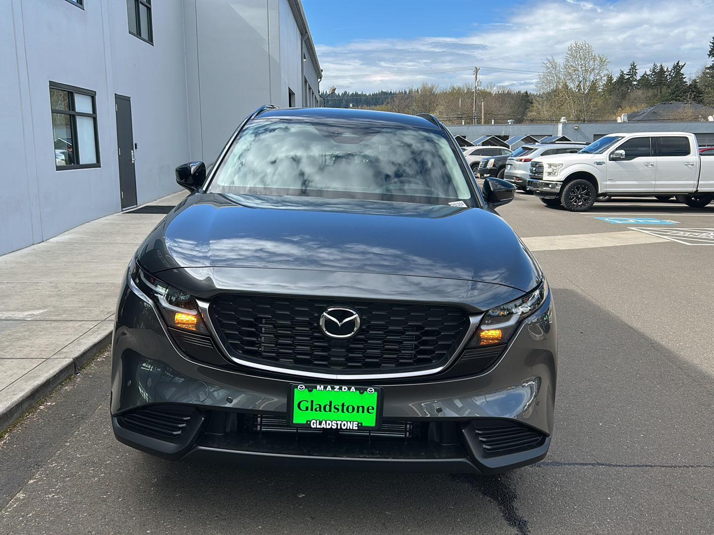 View vehicle photo 3