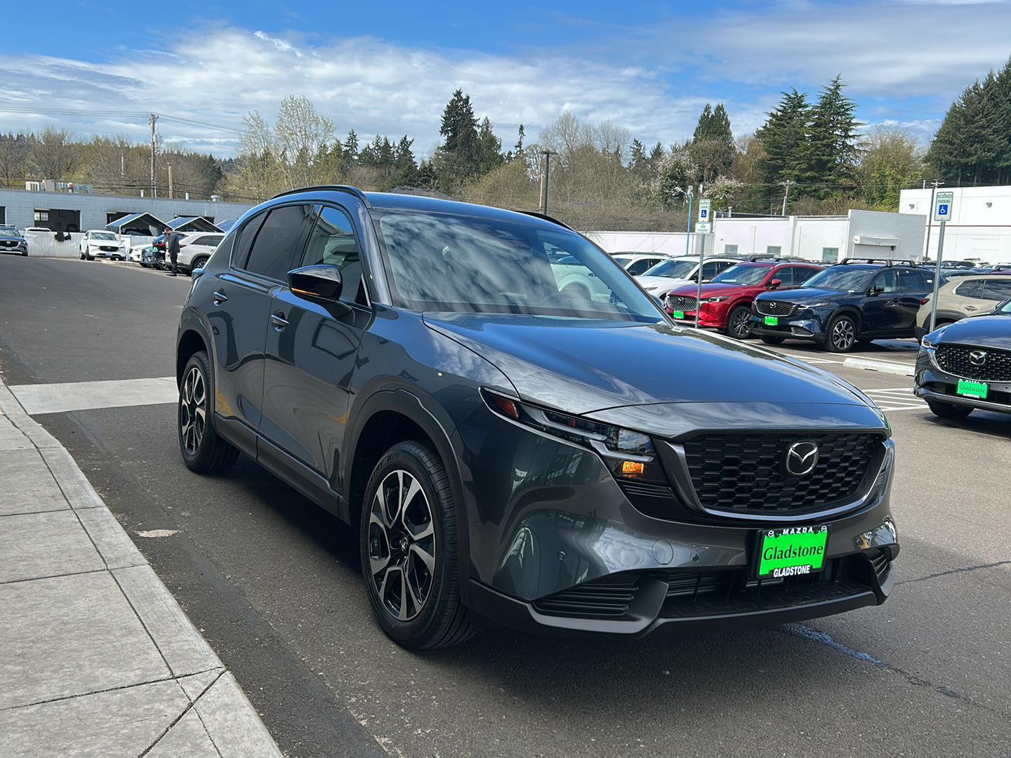 View vehicle photo 4