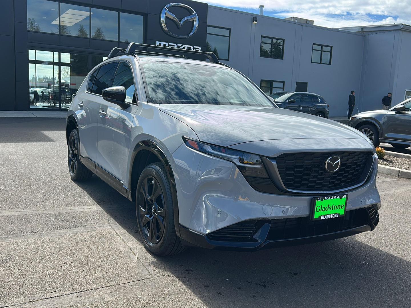 View vehicle photo 3