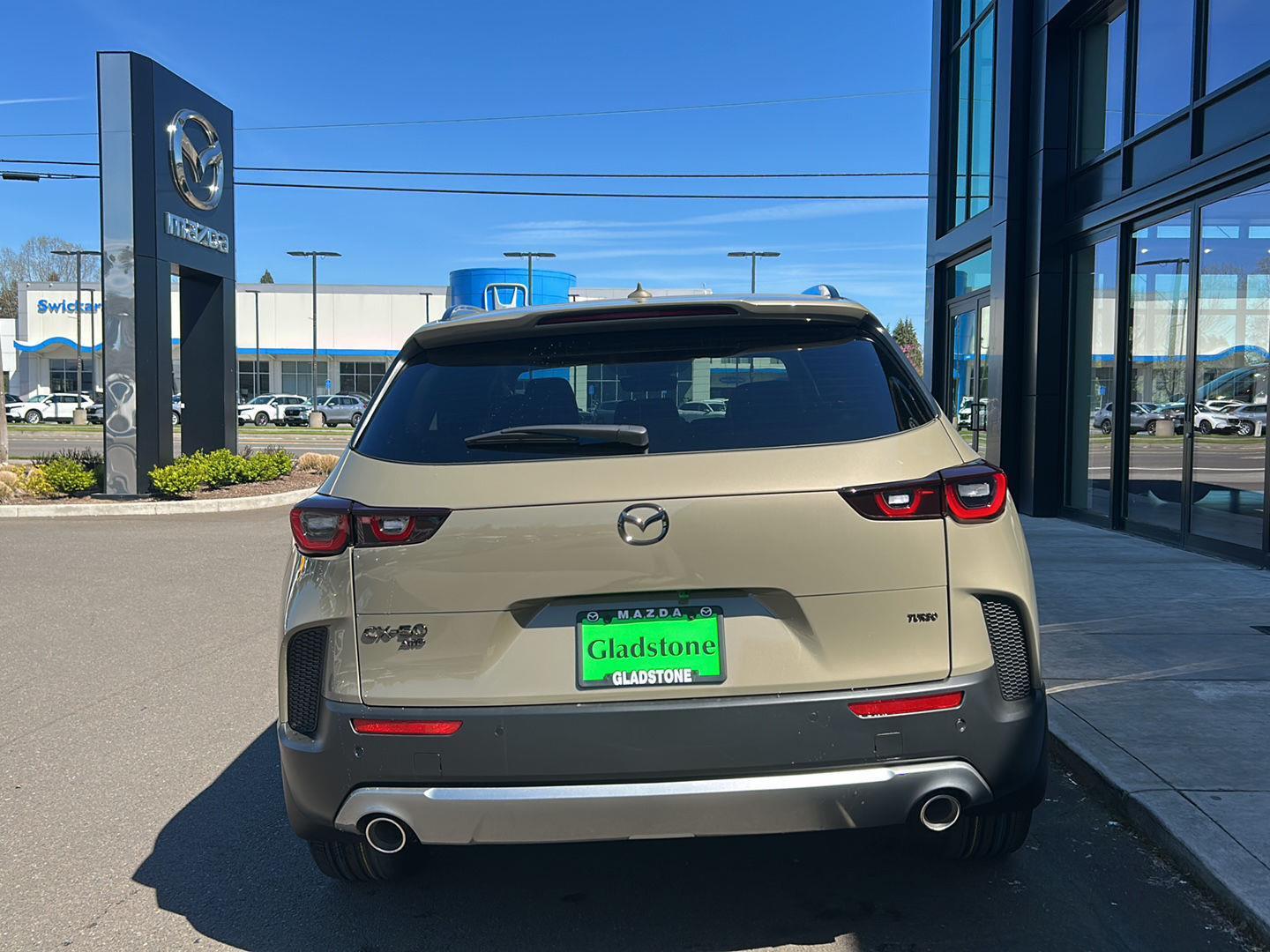 View vehicle photo 6