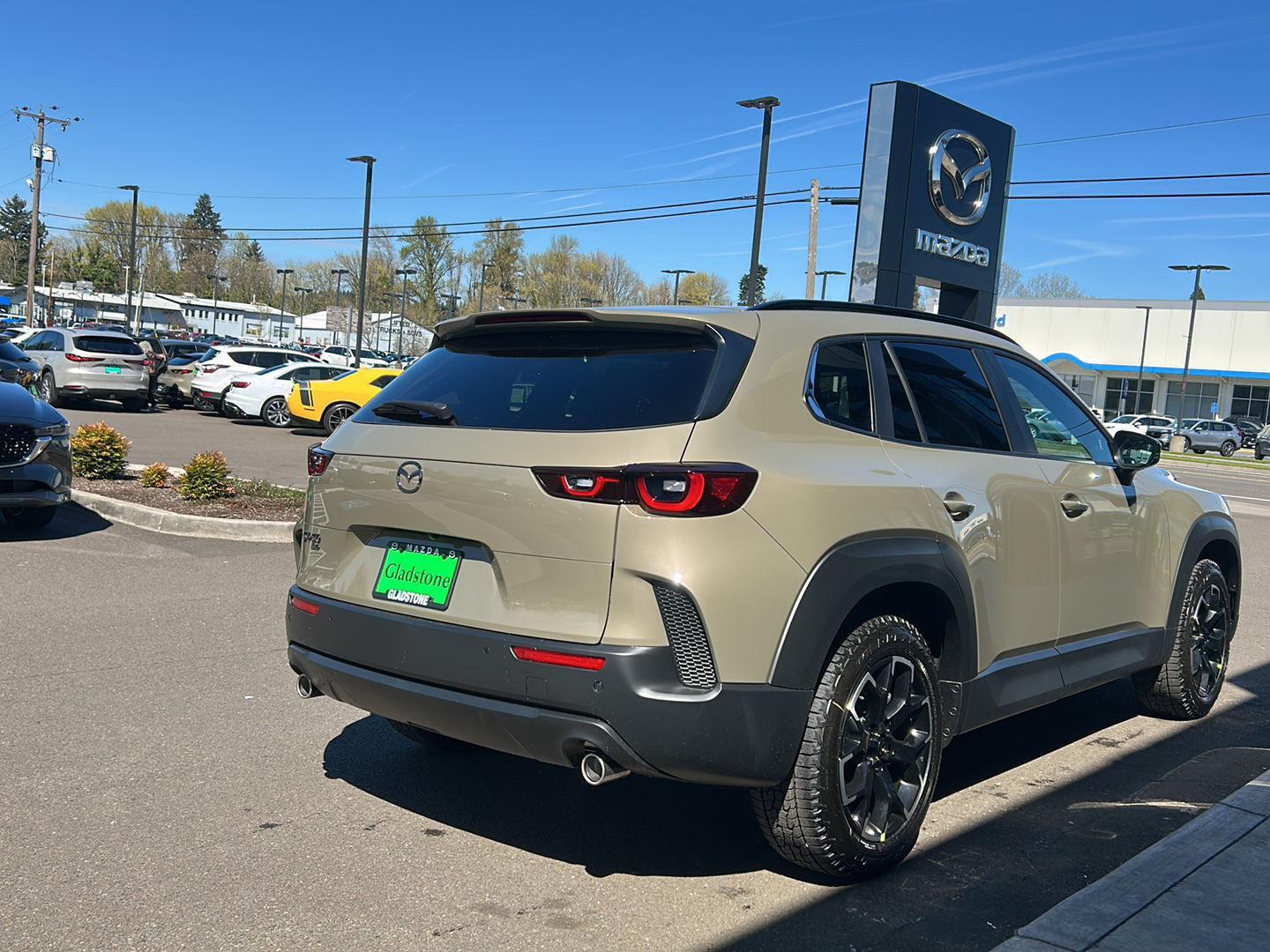 View vehicle photo 5