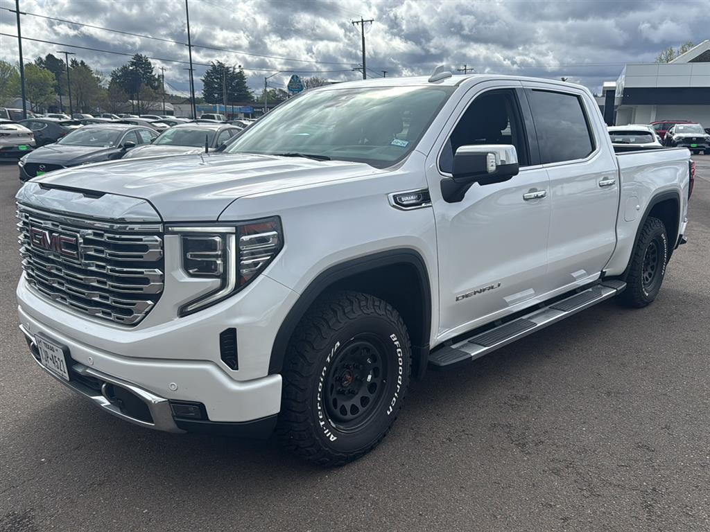 White Frost Tricoat 2023 GMC Sierra 1500 Denali Crew Cab 4WD Pickup Truck Four-Wheel Drive Automatic