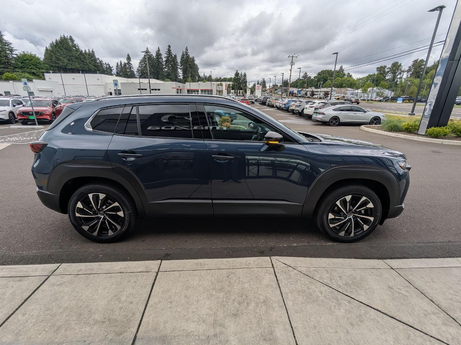 View vehicle photo 7