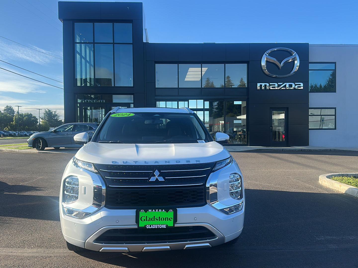White Diamond 2024 Mitsubishi Outlander SUV / Crossover All-Wheel Drive Continuously Variable Transmission