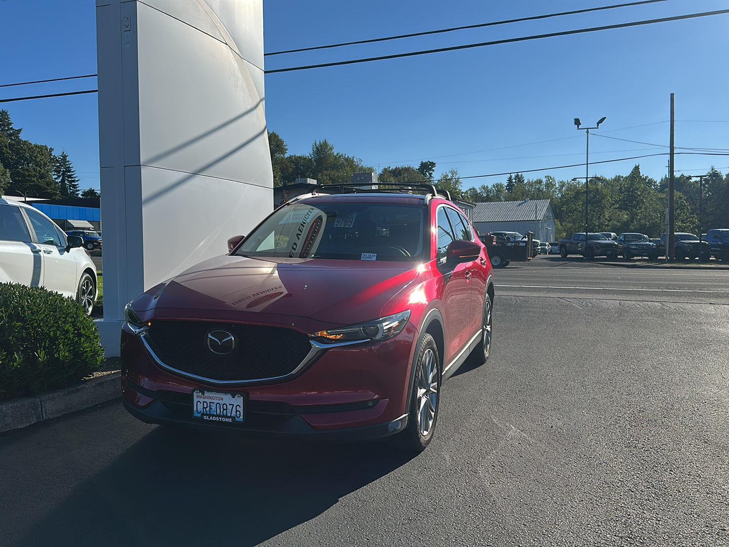 View vehicle photo 5