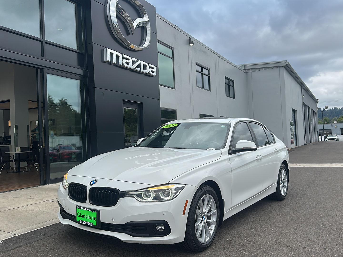 Alpine White 2018 BMW 3 Series Sedan All-Wheel Drive Automatic