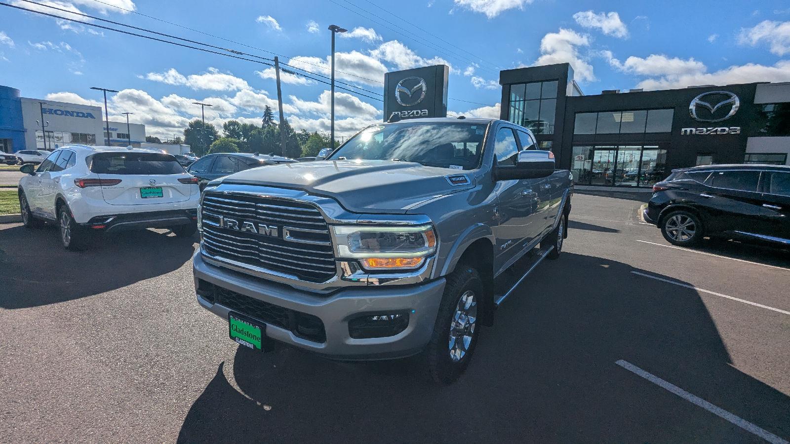 Billet Silver Metallic Clearcoat 2022 RAM 3500 Pickup Truck Four-Wheel Drive 6-Speed Automatic