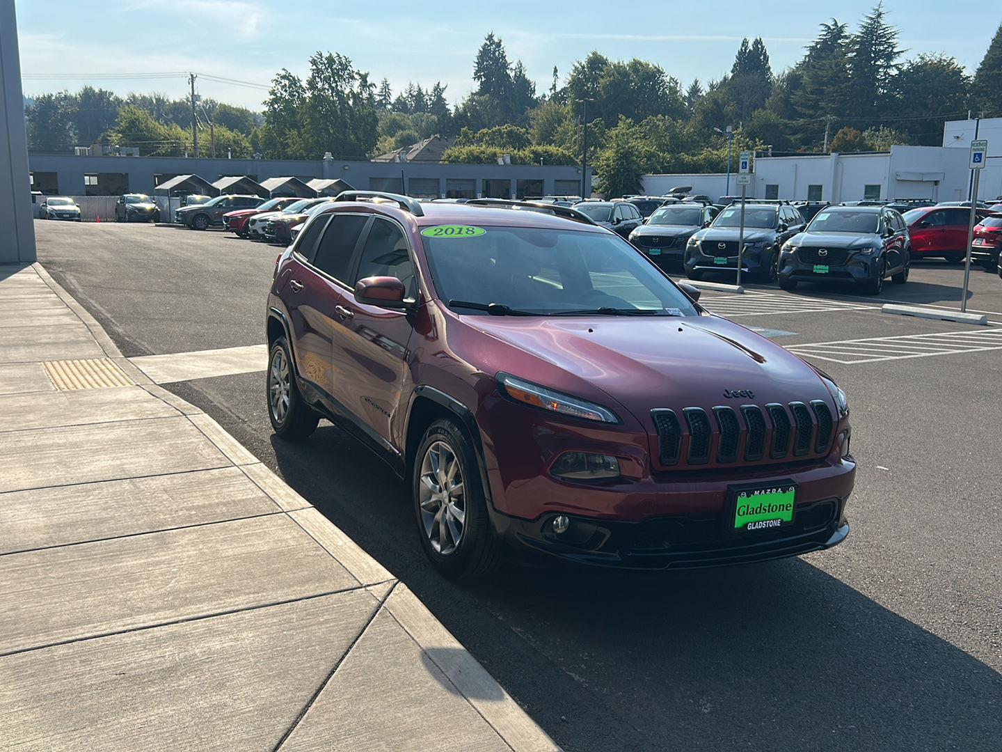 View vehicle photo 4
