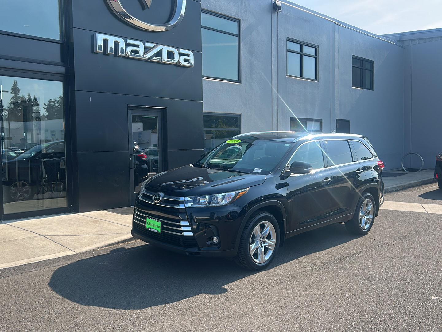 Midnight Black Metallic 2019 Toyota Highlander SUV / Crossover All-Wheel Drive Automatic