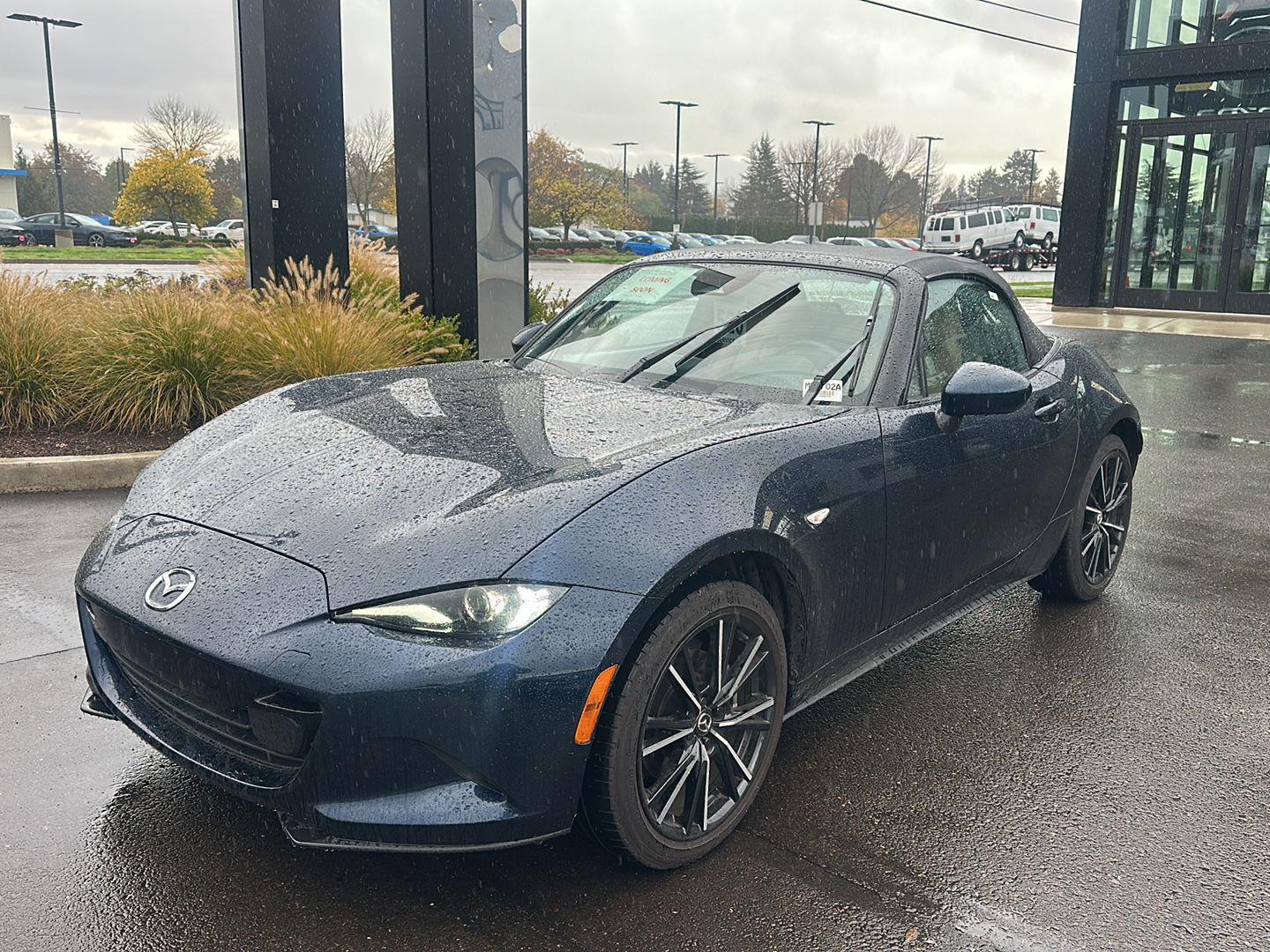 2025 Mazda MX-5 Miata Convertible Rear-Wheel Drive