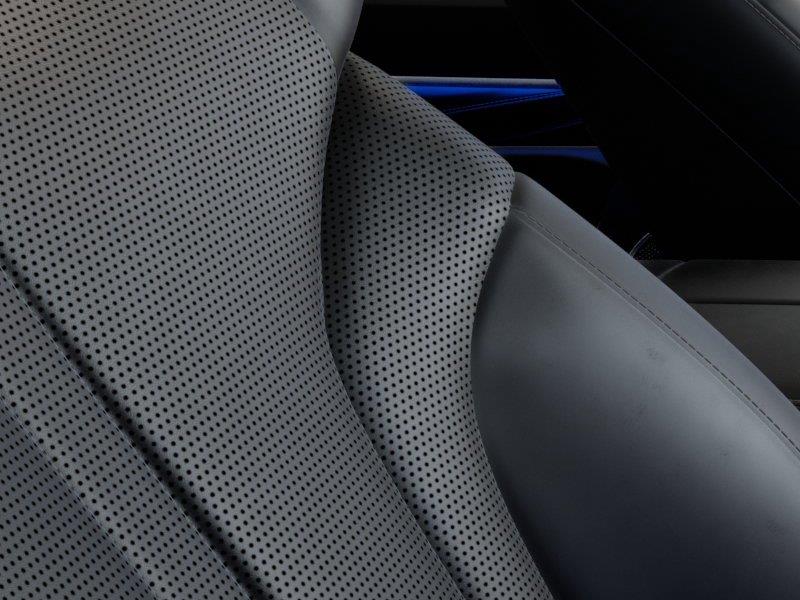 2027 Genesis GV80 2.5T Select