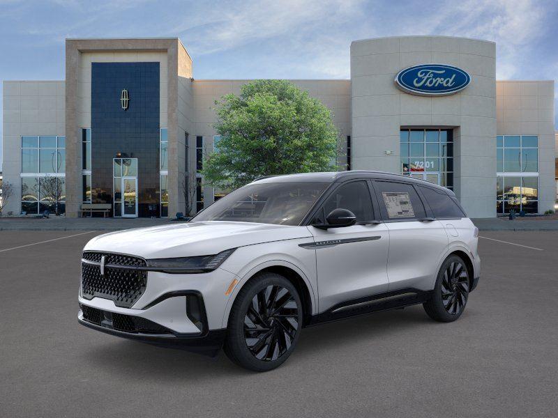 Silver Radiance Metallic Clearcoat 2026 Lincoln Nautilus SUV / Crossover All-Wheel Drive 8-Speed Automatic