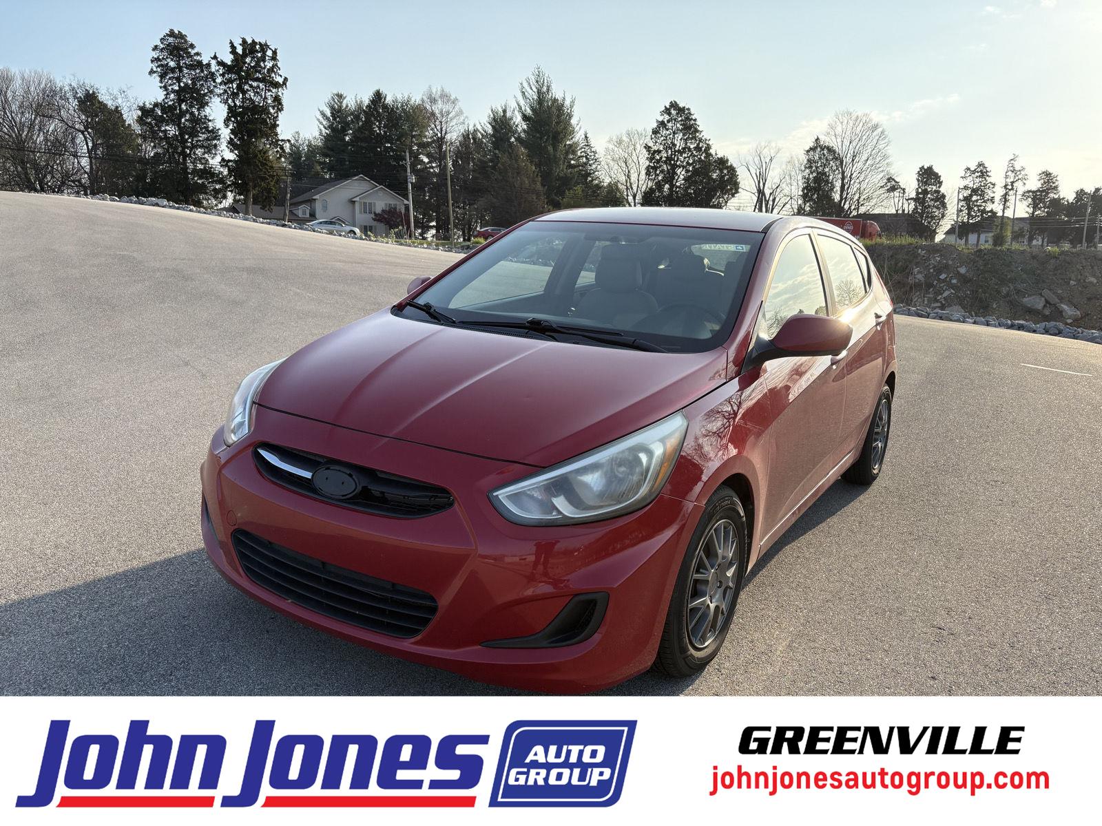 Boston Red 2017 Hyundai Accent SE 4-Door Hatchback FWD Hatchback Front-Wheel Drive Automatic