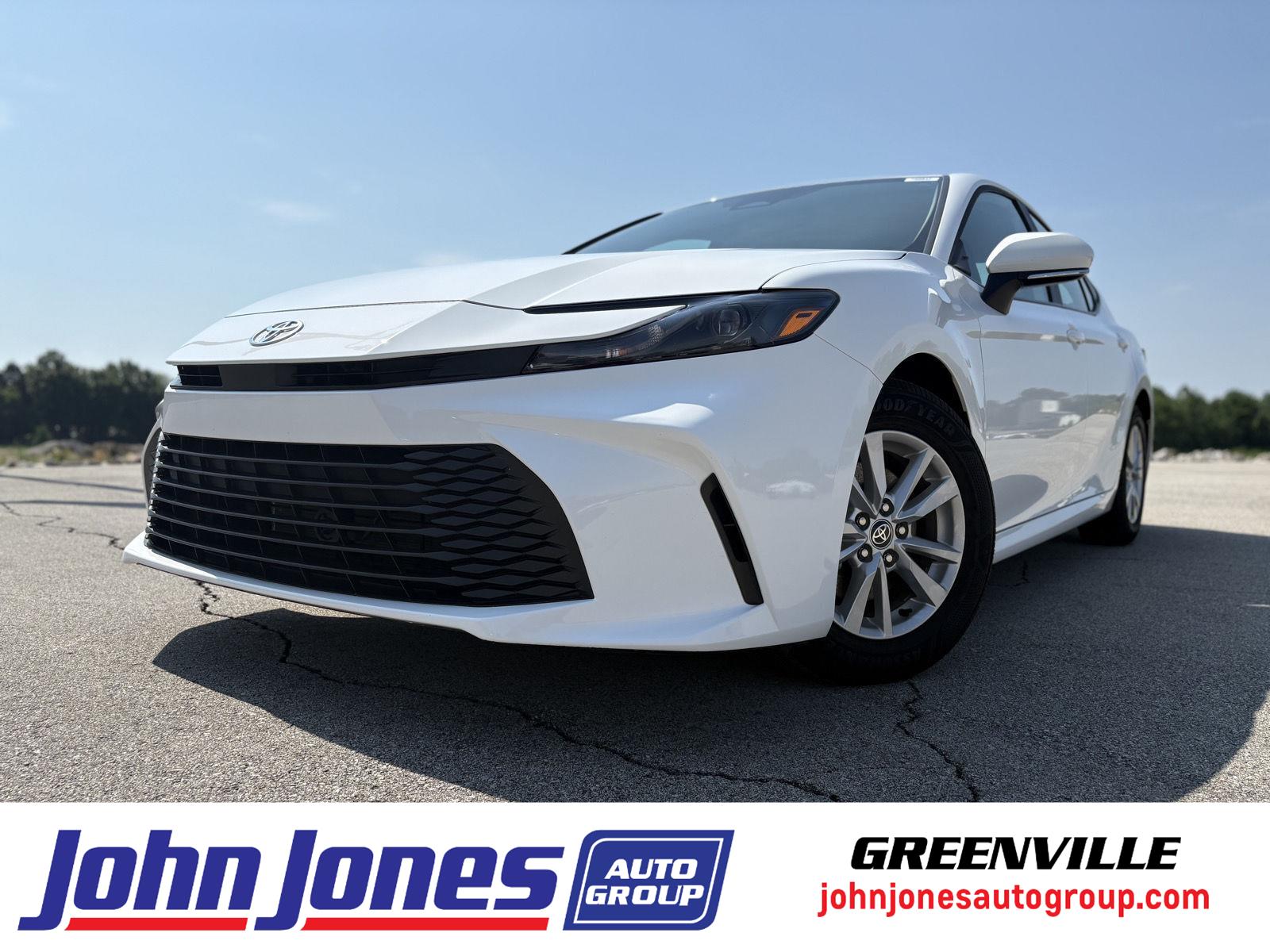 2025 Toyota Camry SE FWD