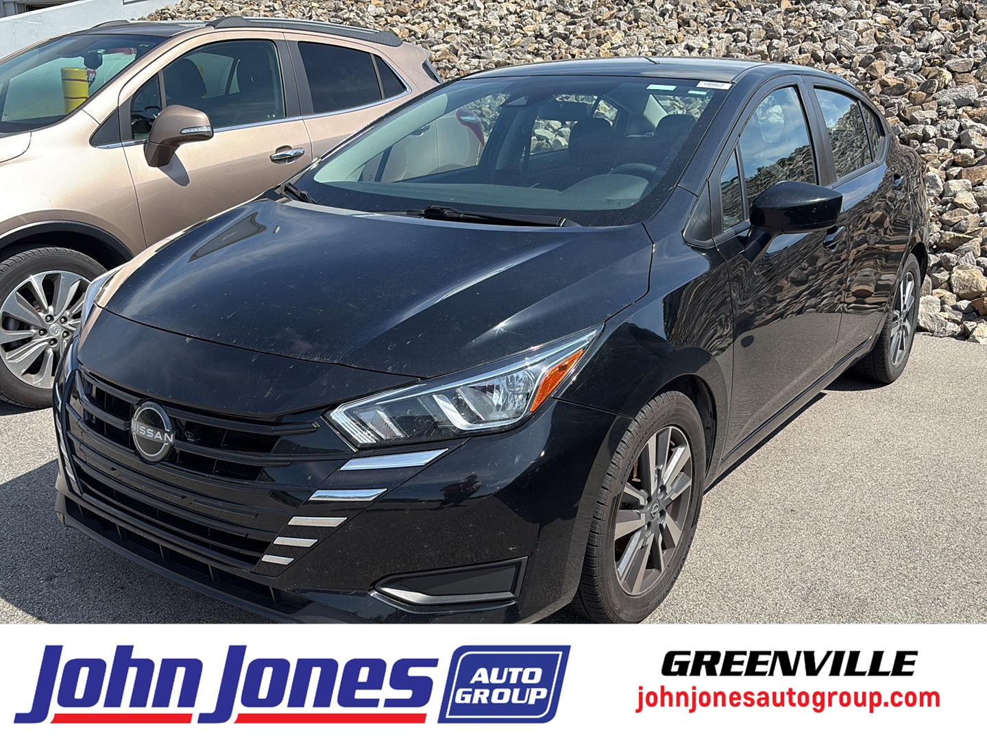 2023 Nissan Versa SV FWD