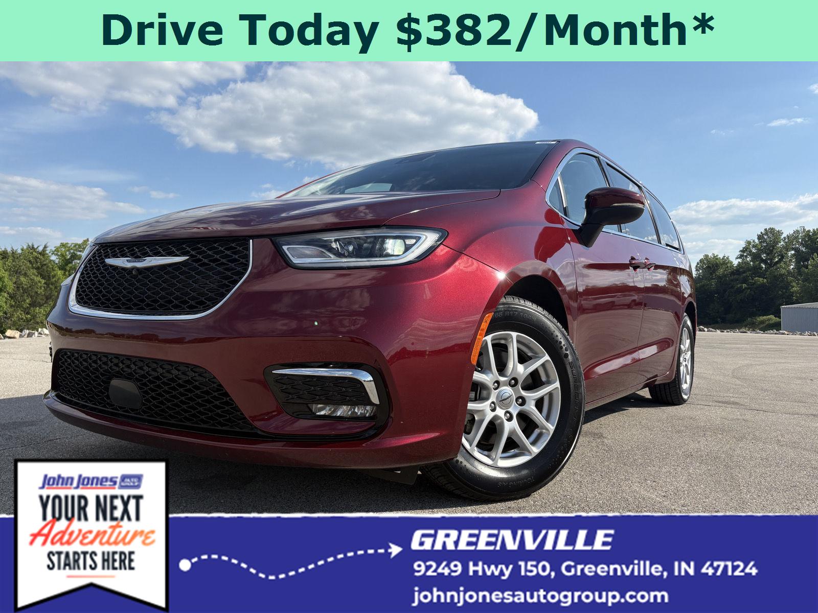 Velvet Red Pearlcoat 2023 Chrysler Pacifica Minivan Front-Wheel Drive 9-Speed Automatic