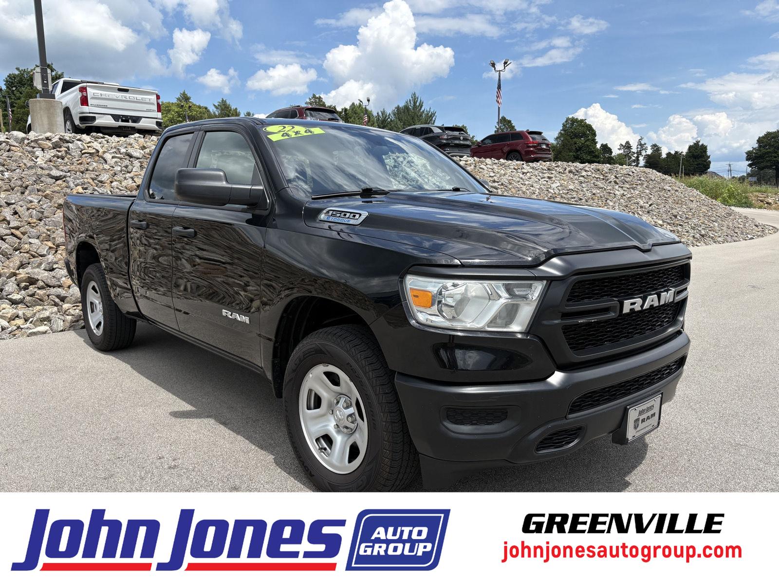 Diamond Black Crystal Pearlcoat 2022 RAM 1500 Pickup Truck Four-Wheel Drive 8-Speed Automatic