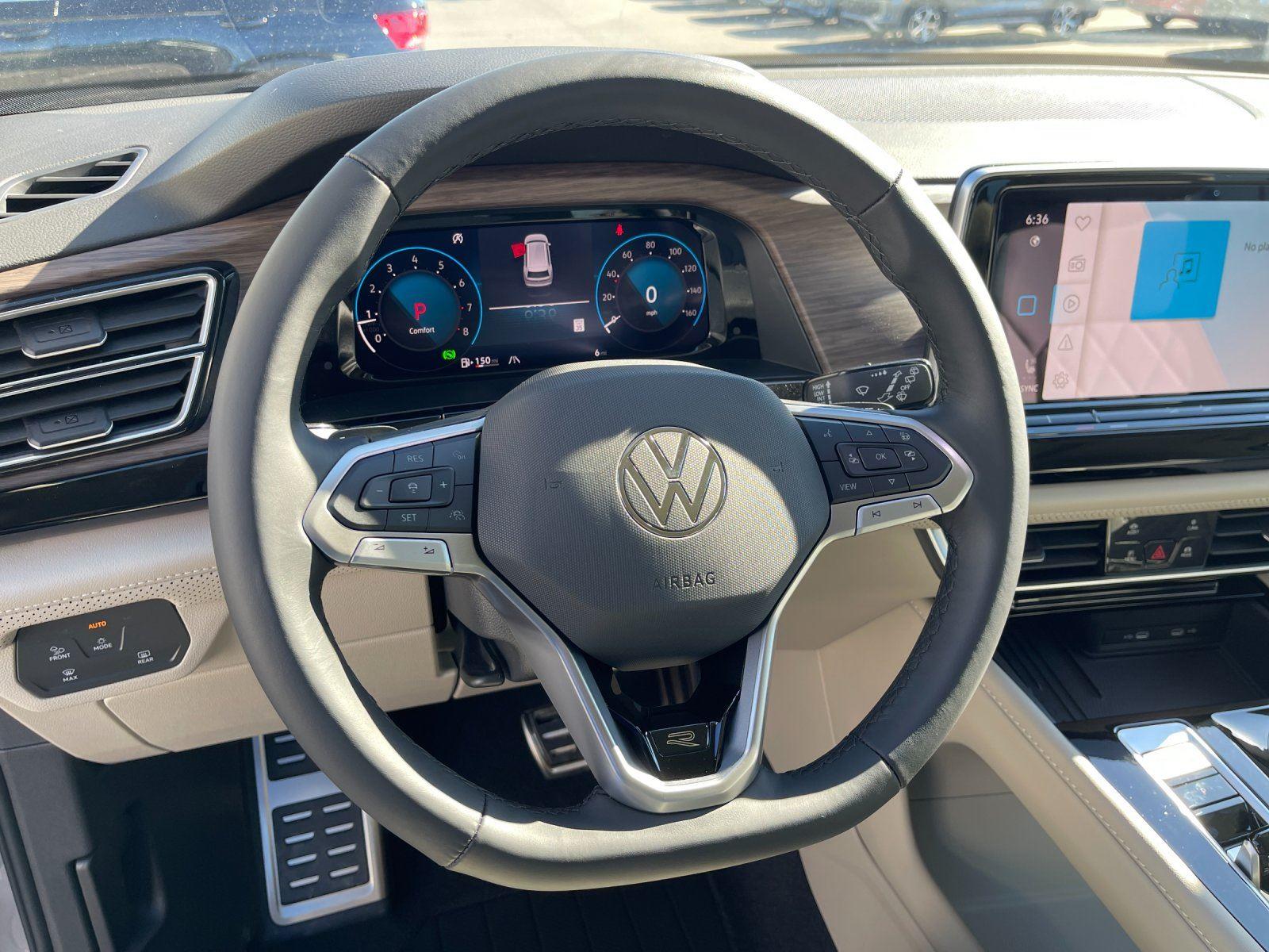 New 2026 Silver Mist Metallic Volkswagen 2.0T SEL Premium R-Line image 18