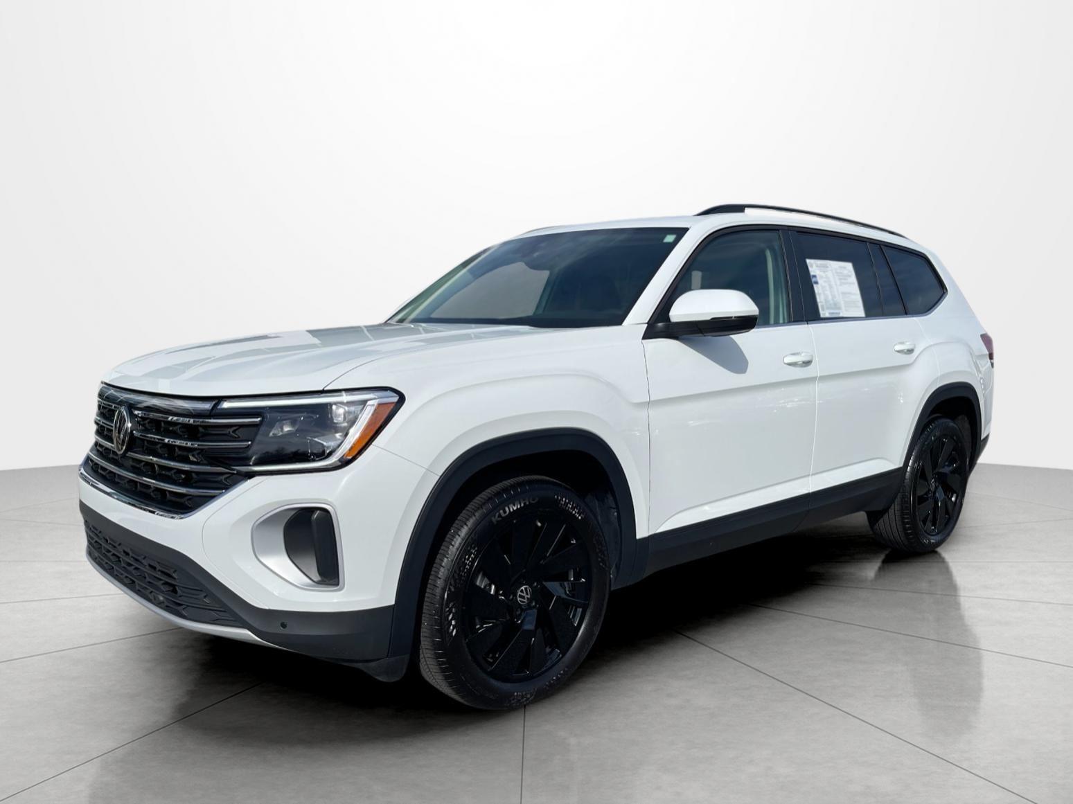 2025 Volkswagen Atlas SE FWD with Technology