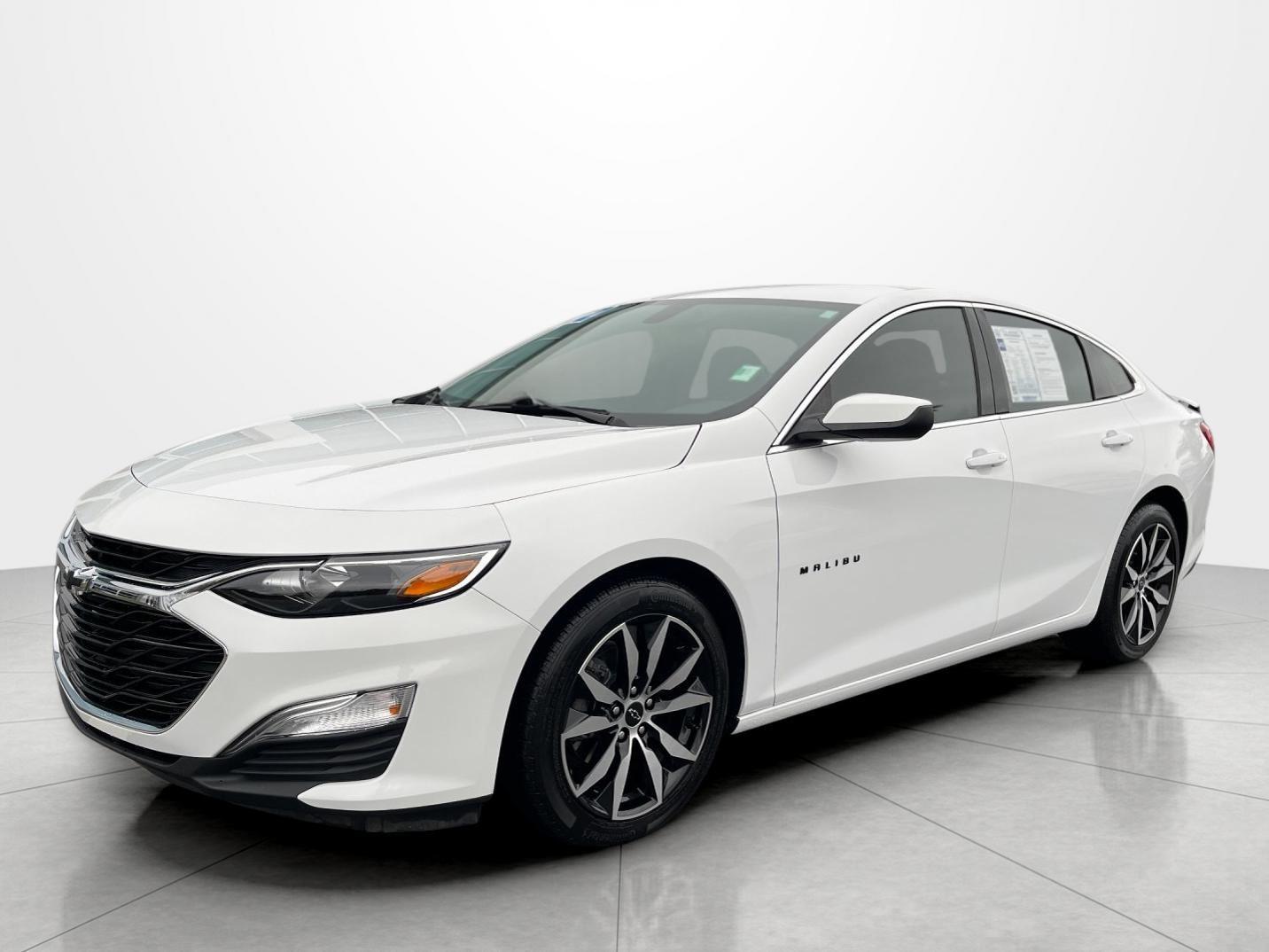 Summit White 2022 Chevrolet Malibu RS FWD Sedan Front-Wheel Drive Continuously Variable Transmission