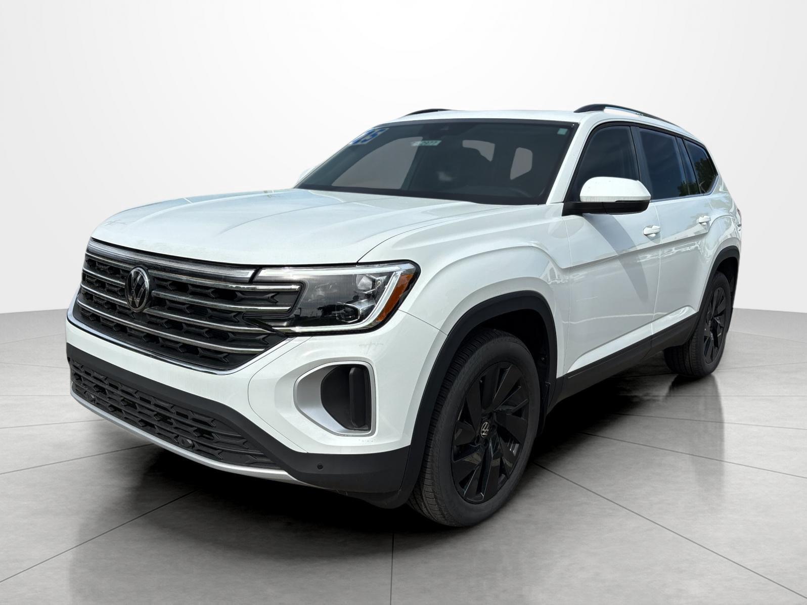 Pure White 2025 Volkswagen Atlas SUV / Crossover All-Wheel Drive Automatic