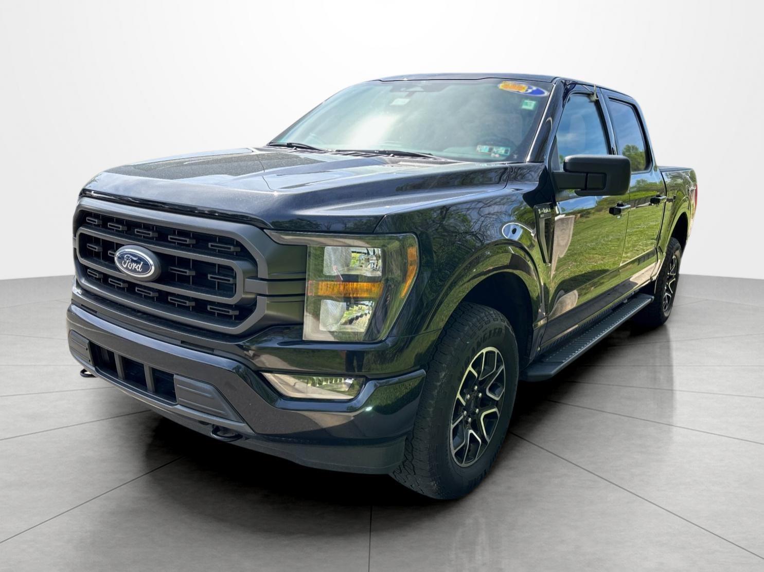 Agate Black 2023 Ford F-150 XLT SuperCrew 4WD Pickup Truck Four-Wheel Drive Automatic