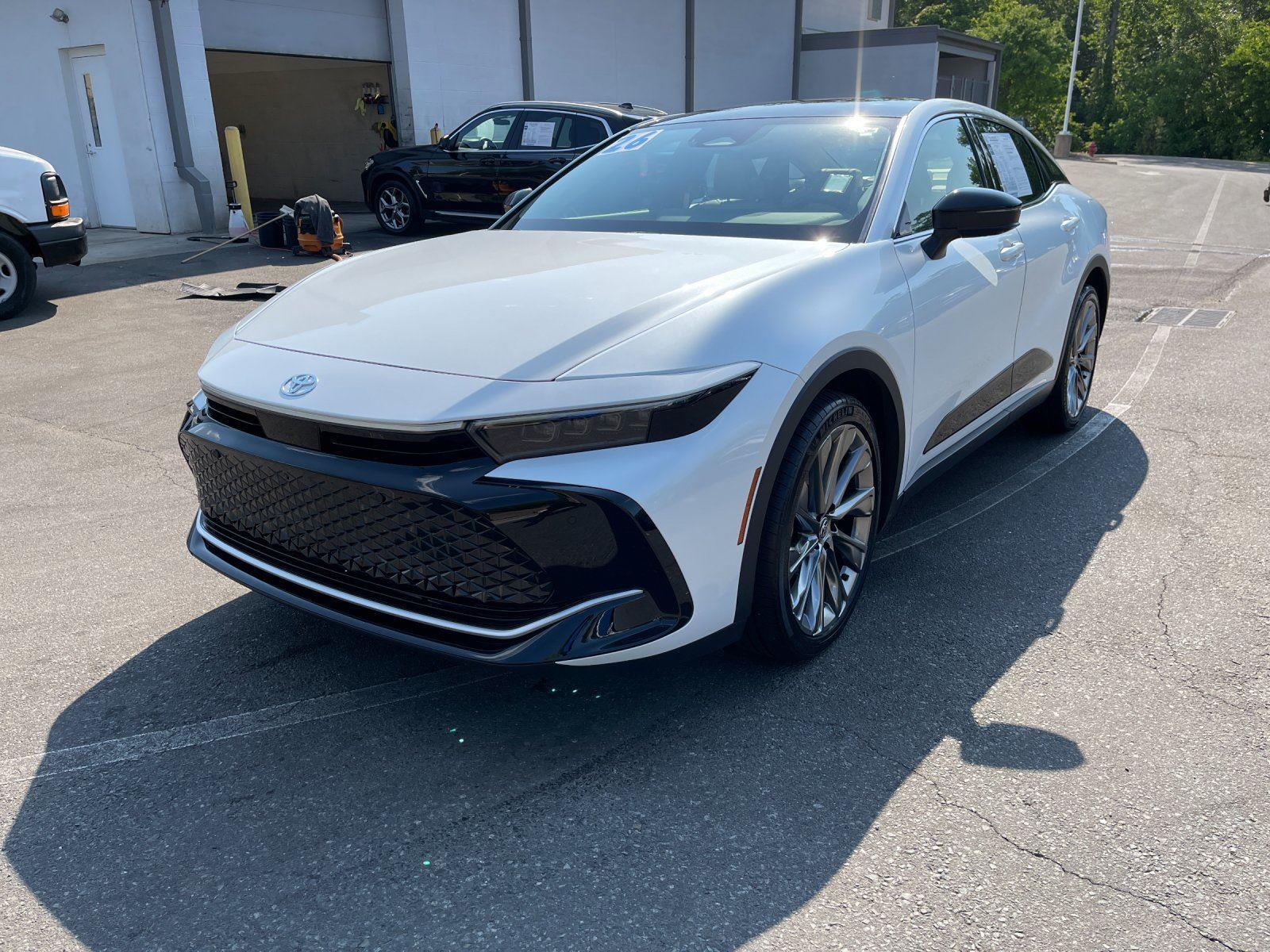 Oxygen White 2026 Toyota Crown Limited AWD Sedan All-Wheel Drive Continuously Variable Transmission