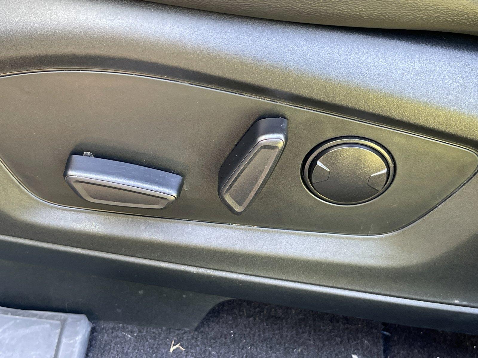 Used 2023 Agate Black Ford XLT image 16